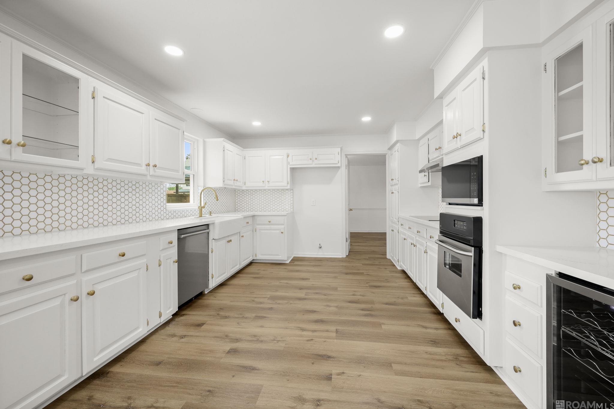 5935 Hickory Ridge Bl
