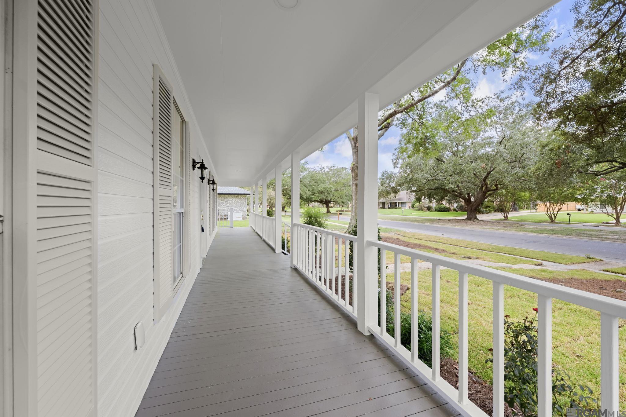 5935 Hickory Ridge Bl