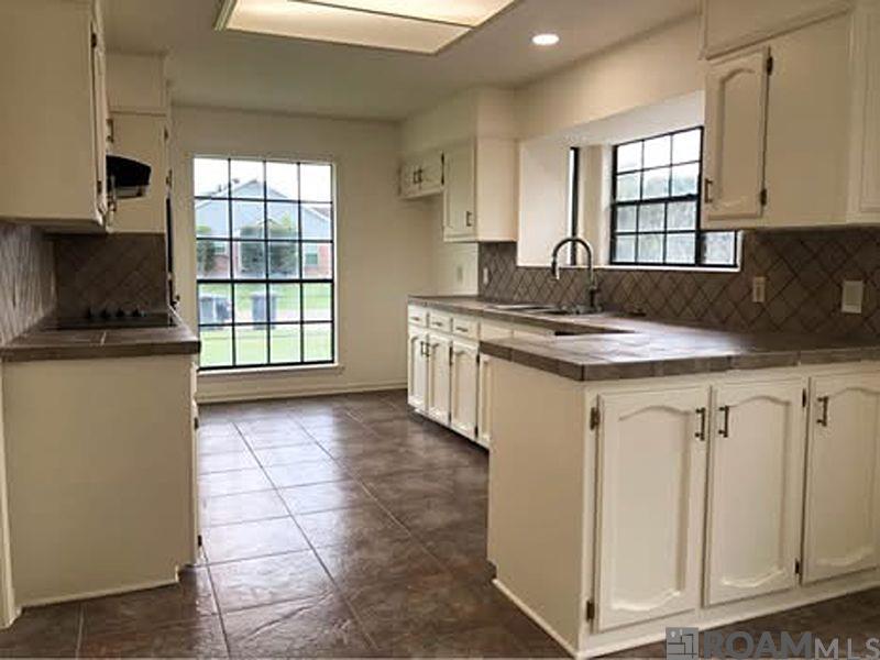 13523 Willowridge Ave, Baton Rouge