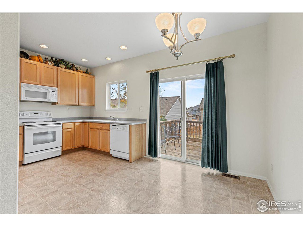 5618 Blue Mountain Cir