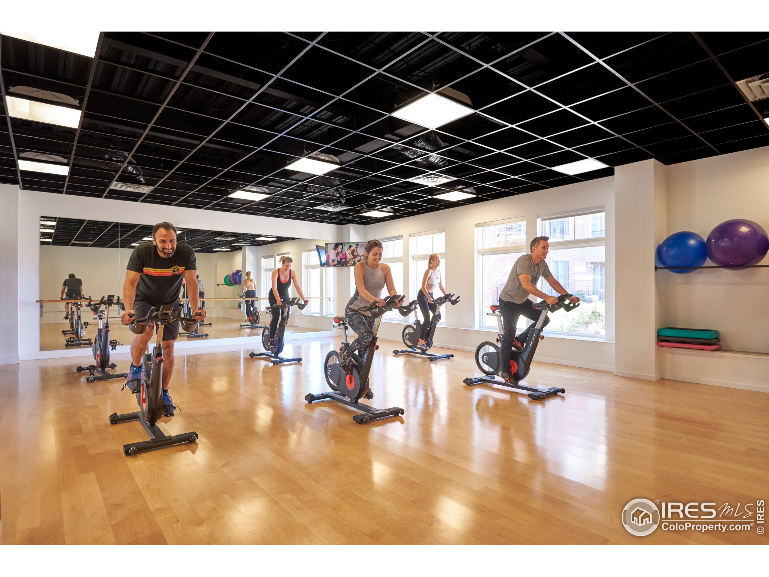 3401 Arapahoe Ave 203