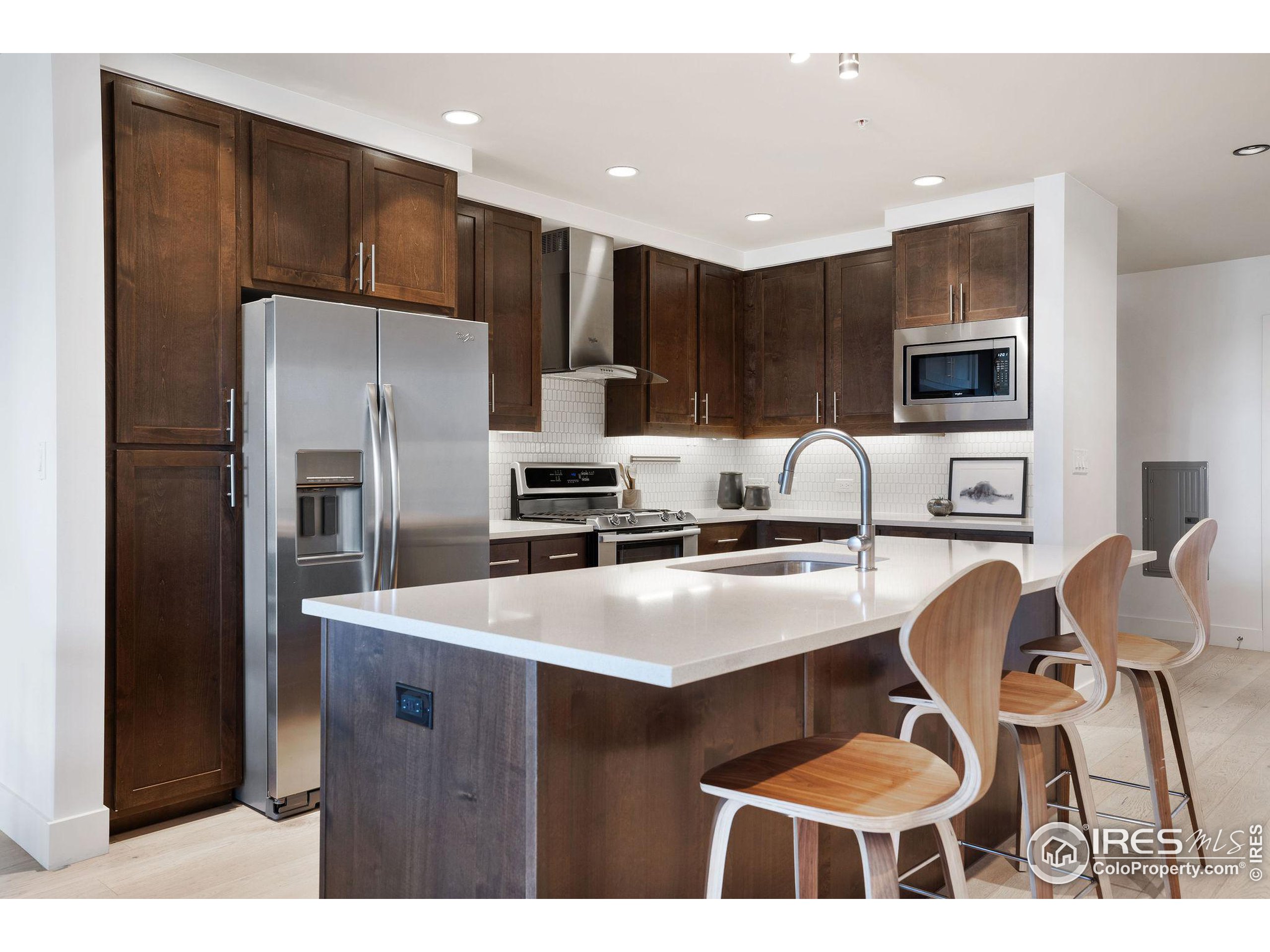 3401 Arapahoe Ave 203