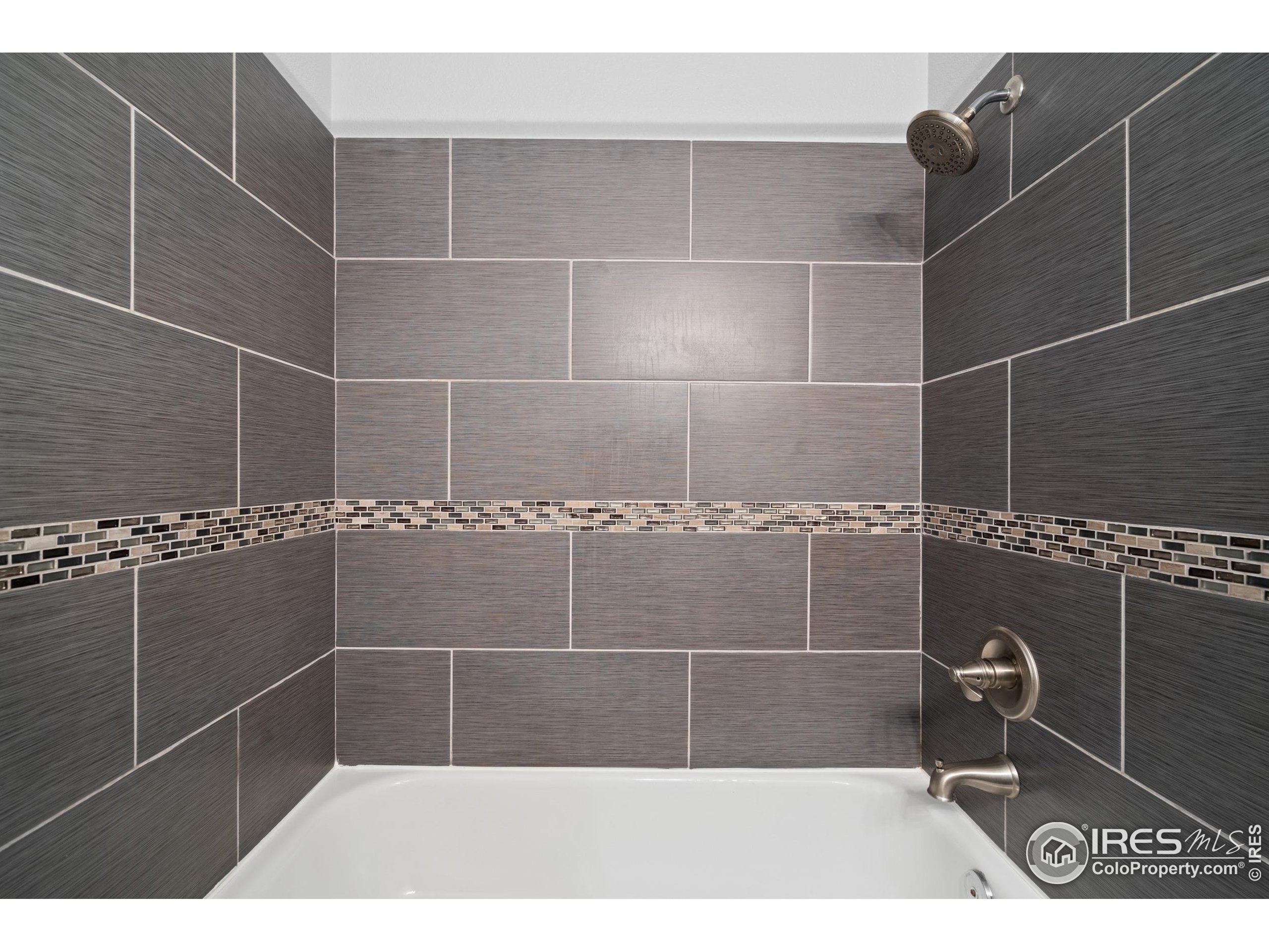 665 Manhattan Dr 665-202