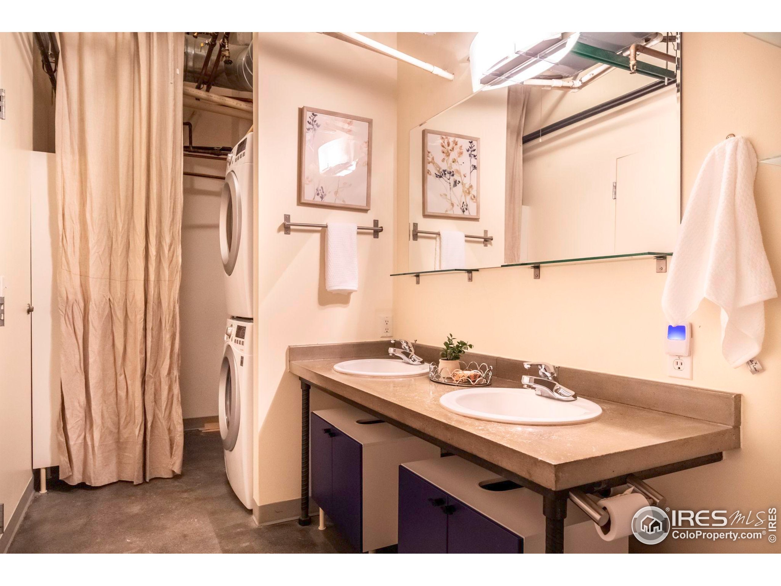 1777 E 39th Ave #209