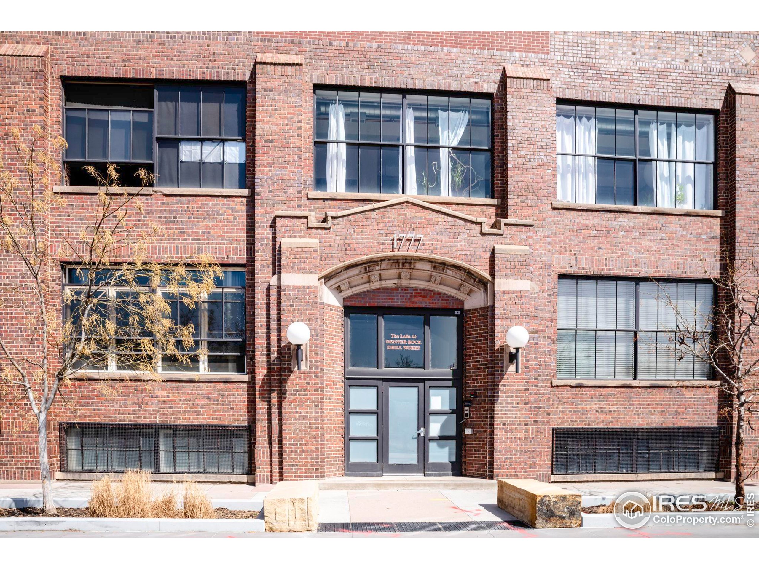 1777 E 39th Ave #209