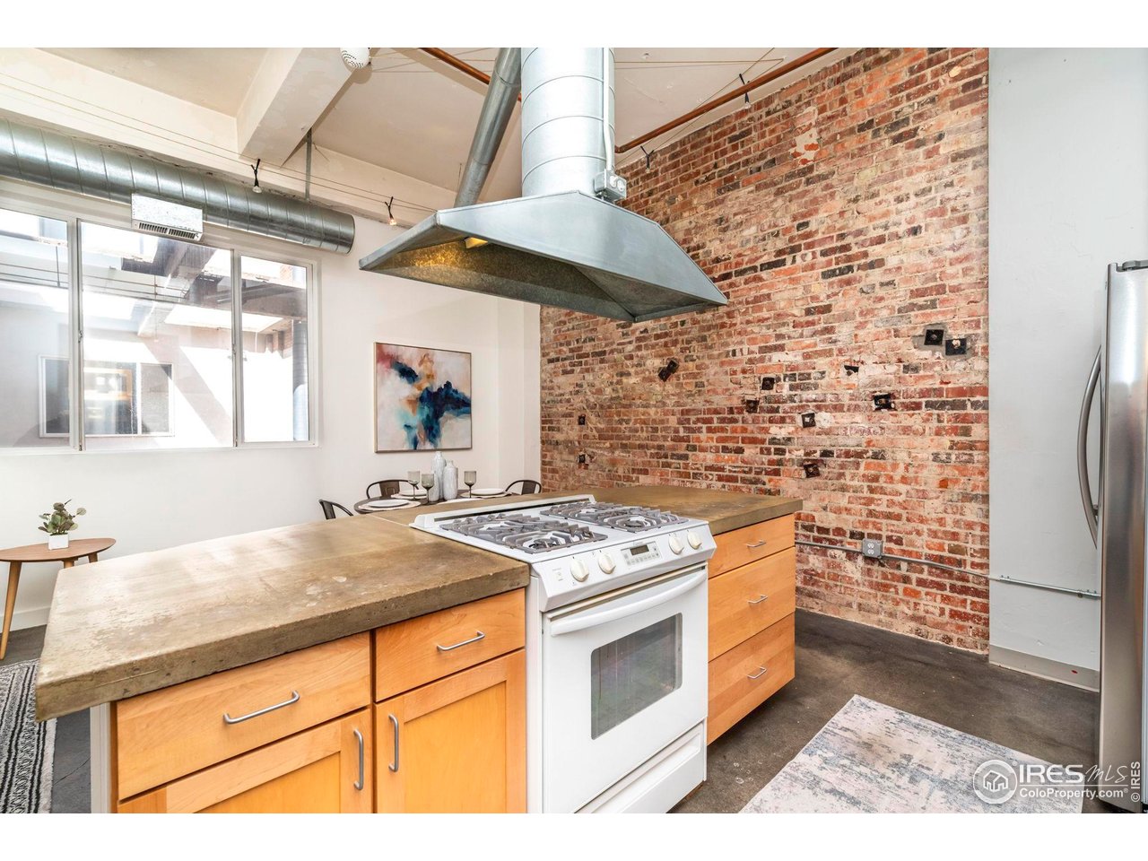 1777 E 39th Ave #209