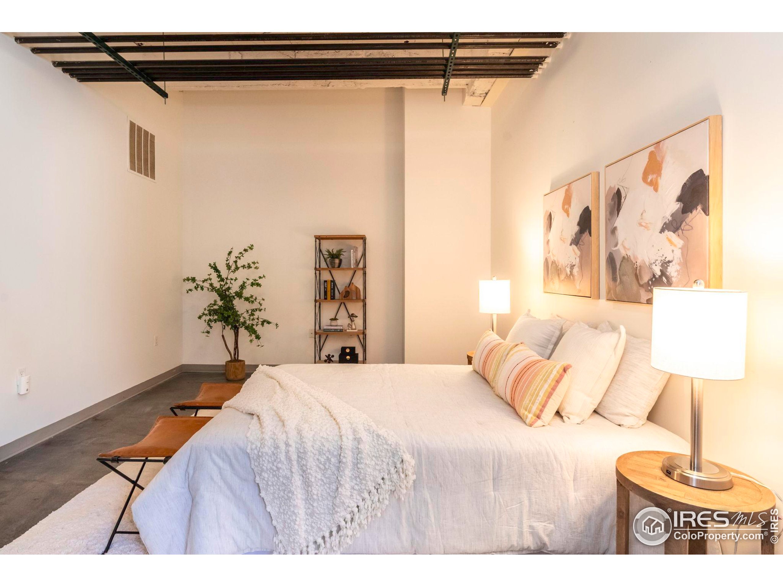 1777 E 39th Ave #209