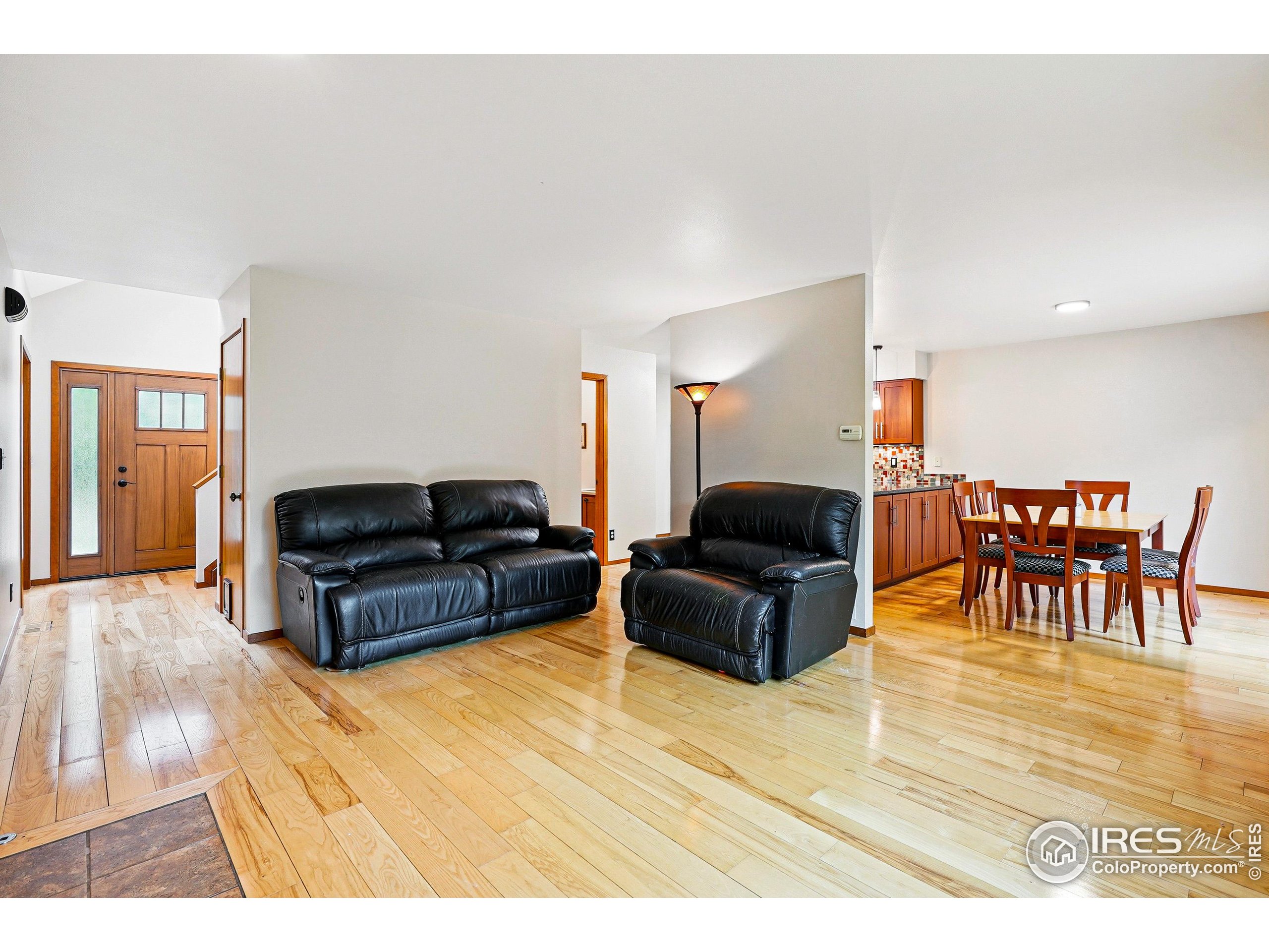 4489 Wellington Rd