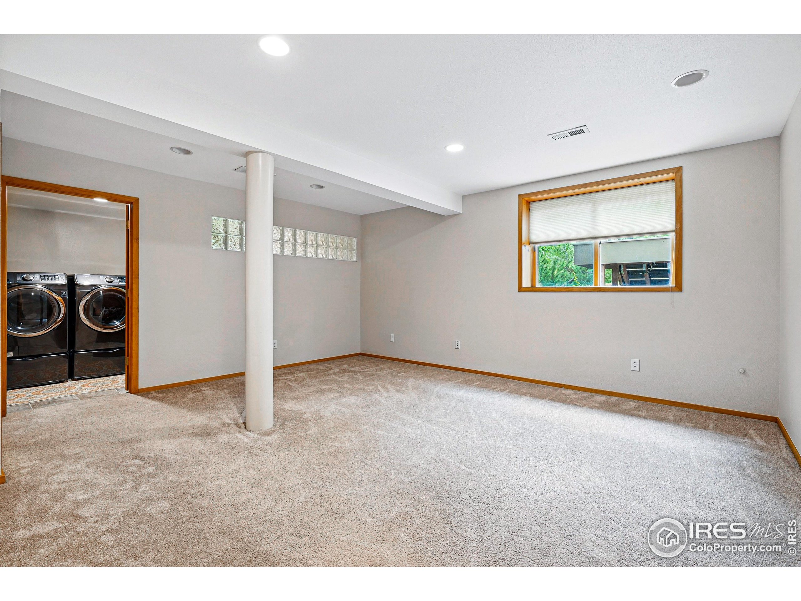 4489 Wellington Rd