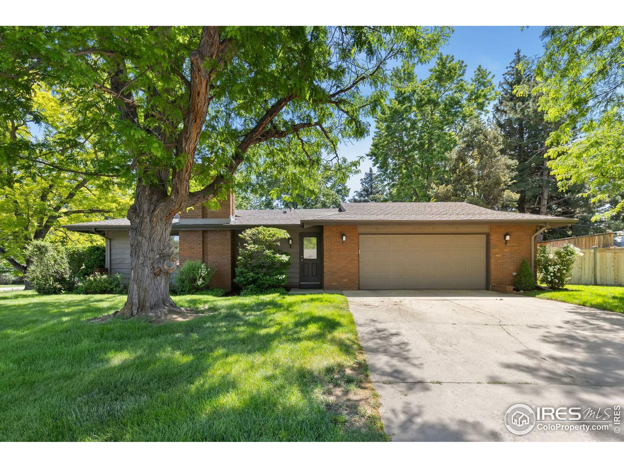 4160 Caddo Pkwy