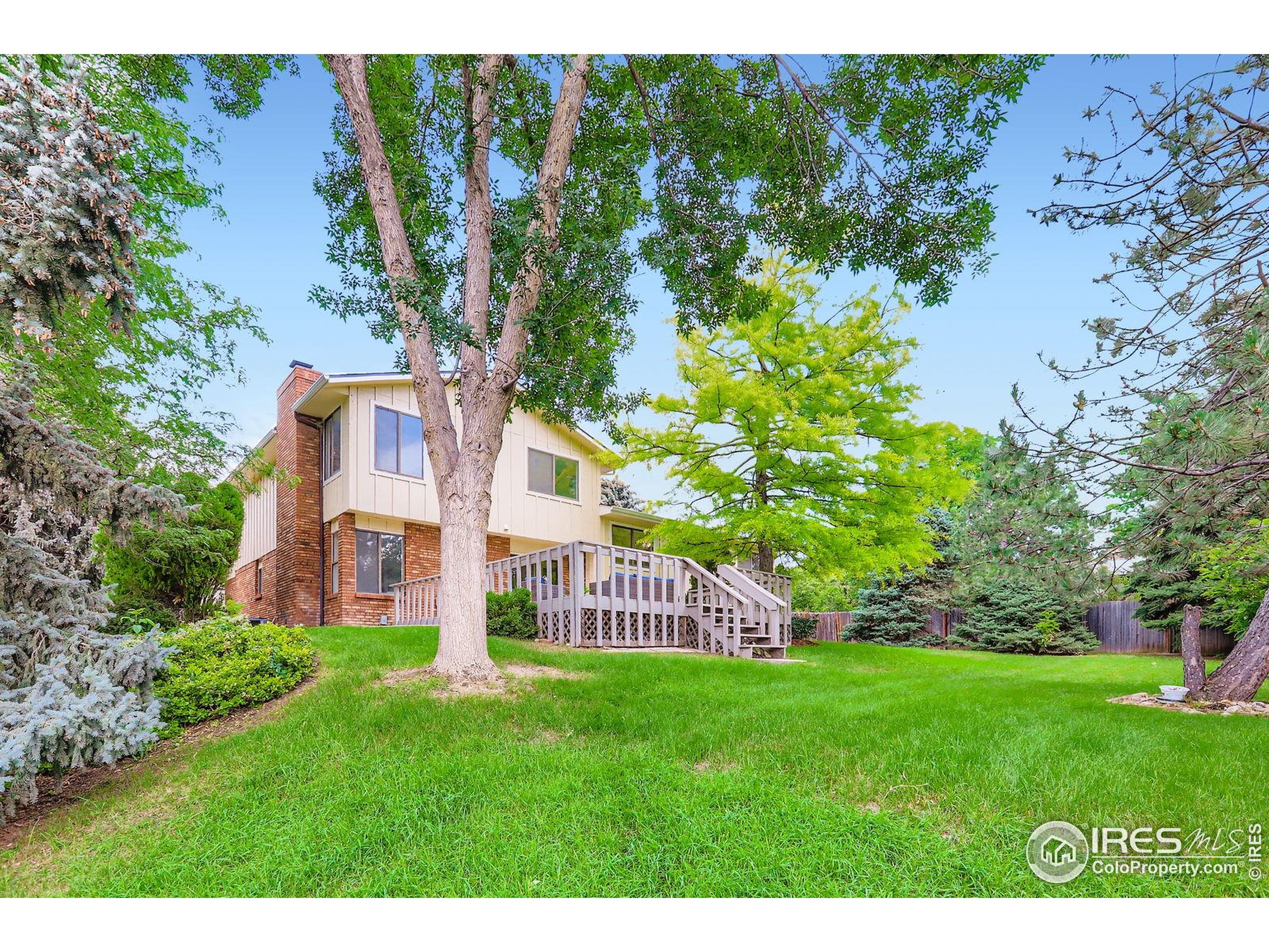 1005 E 5th Ave