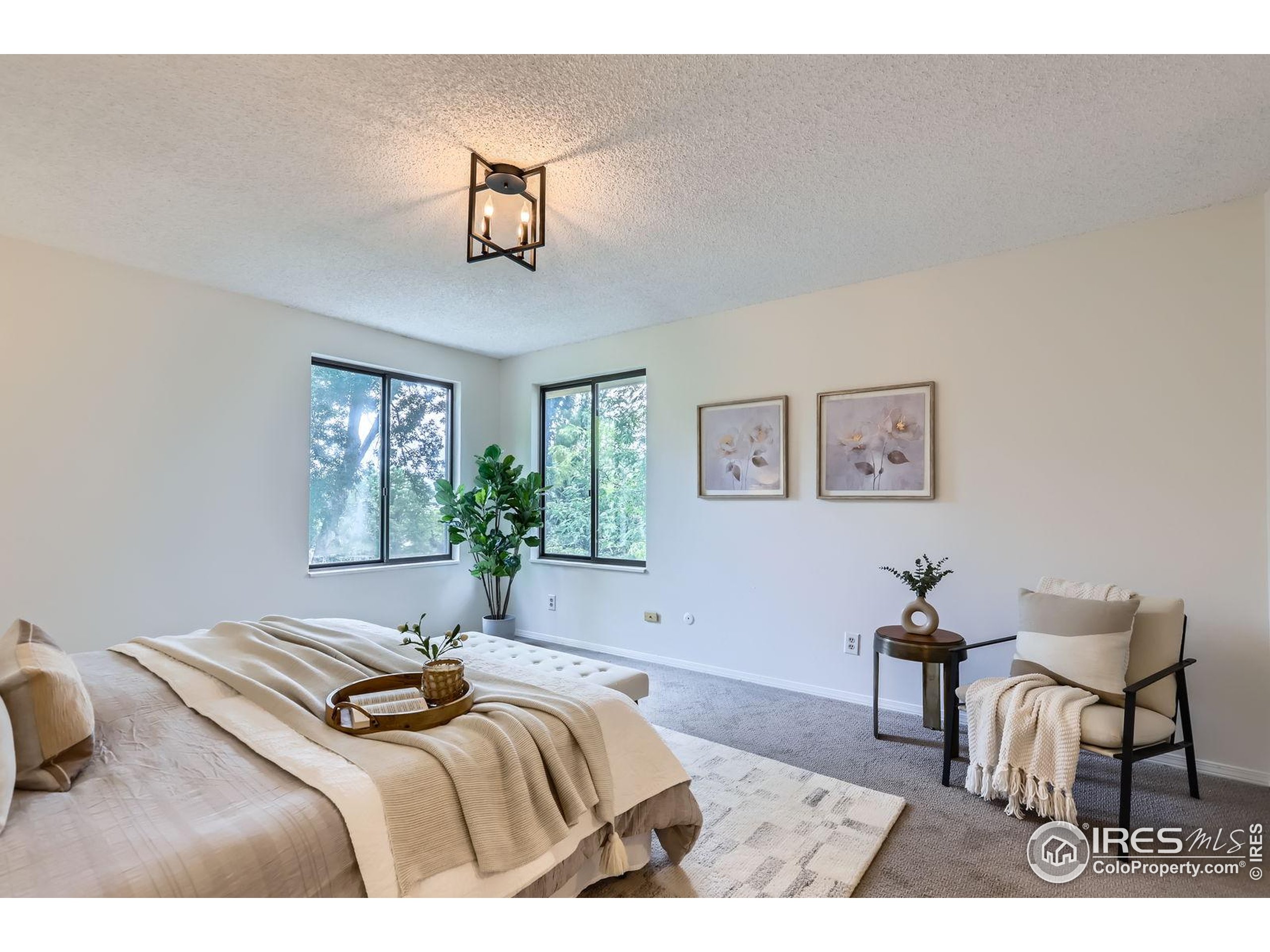 1005 E 5th Ave