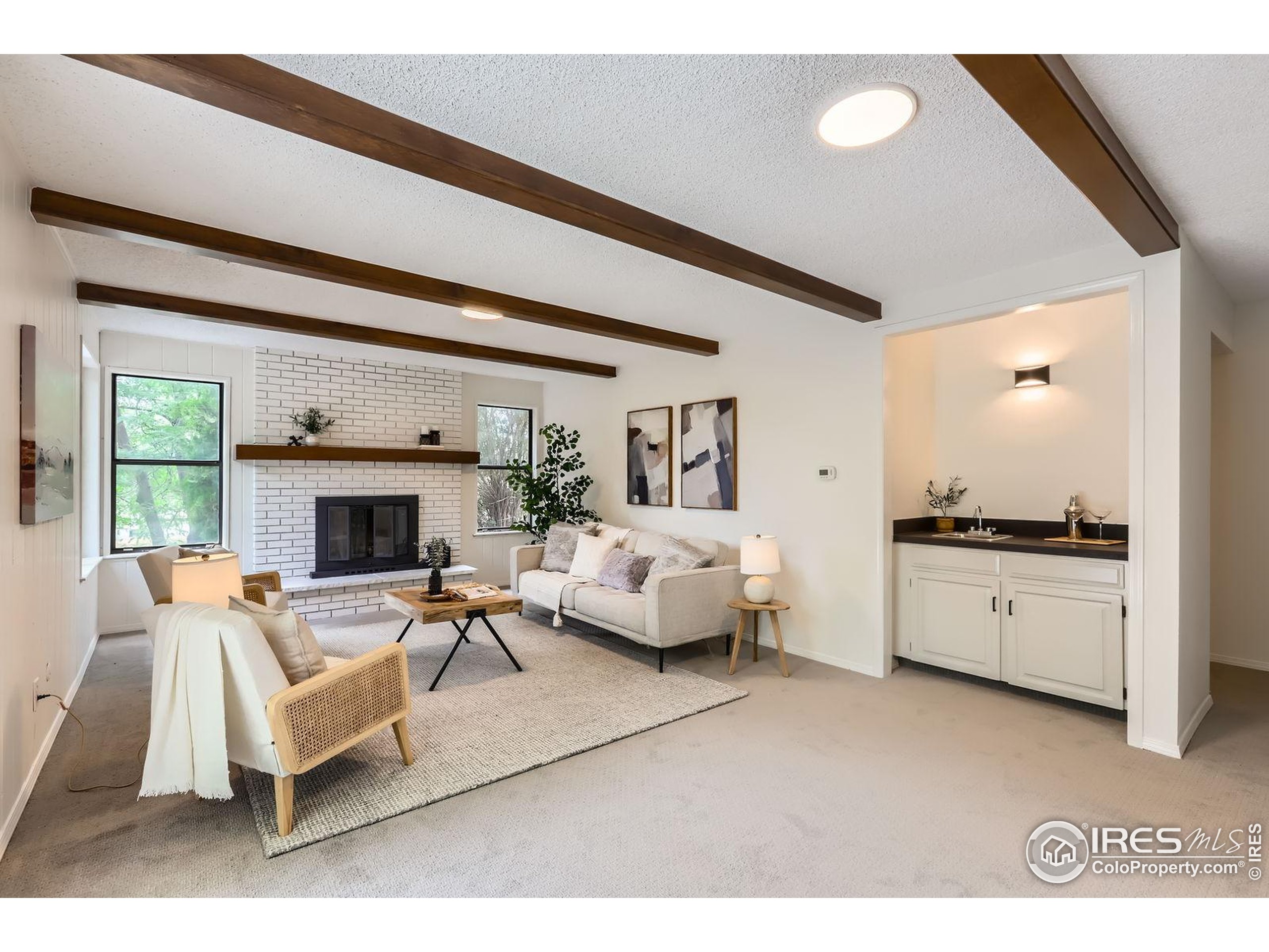1005 E 5th Ave