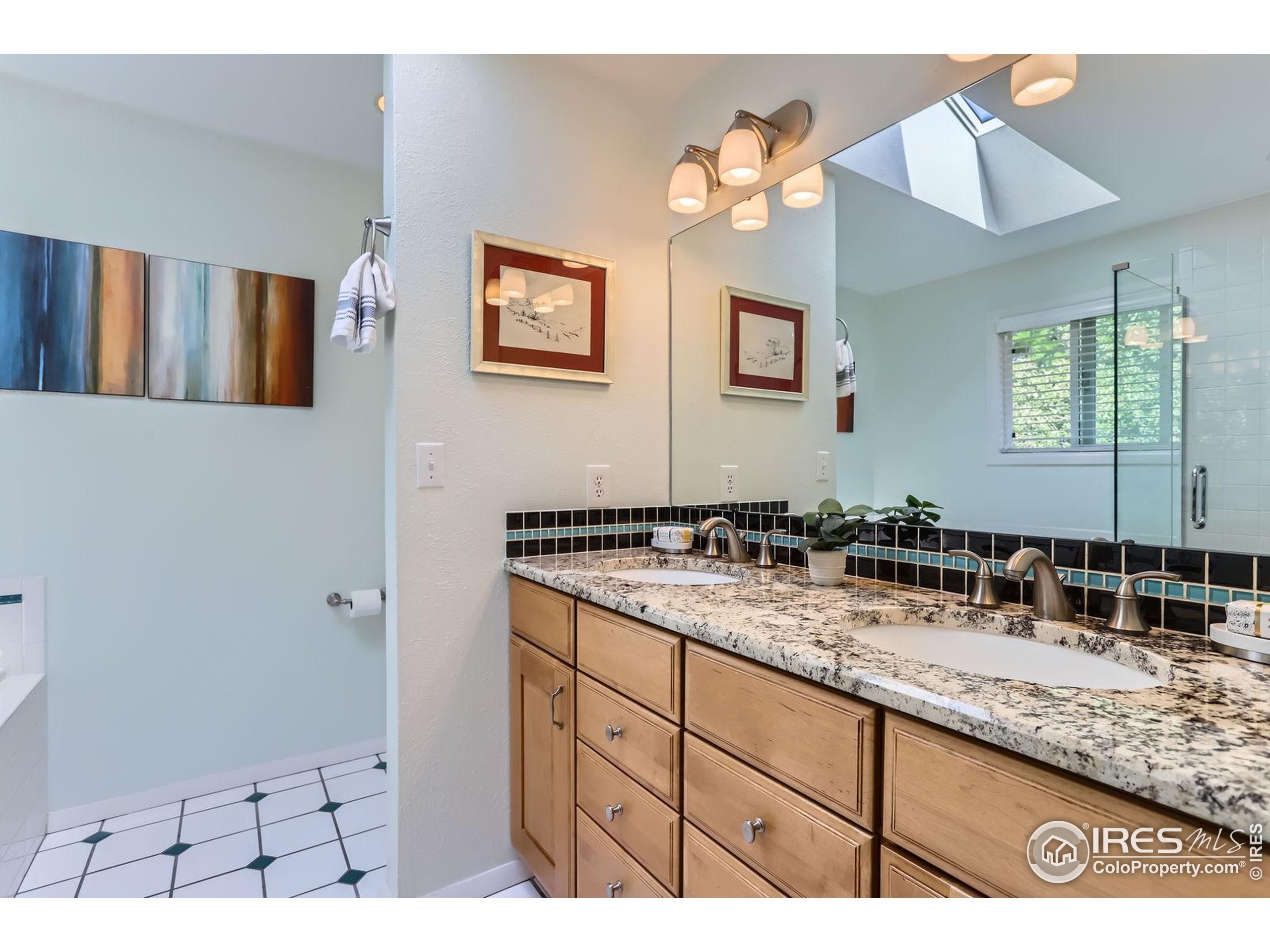 3495 Everett Dr