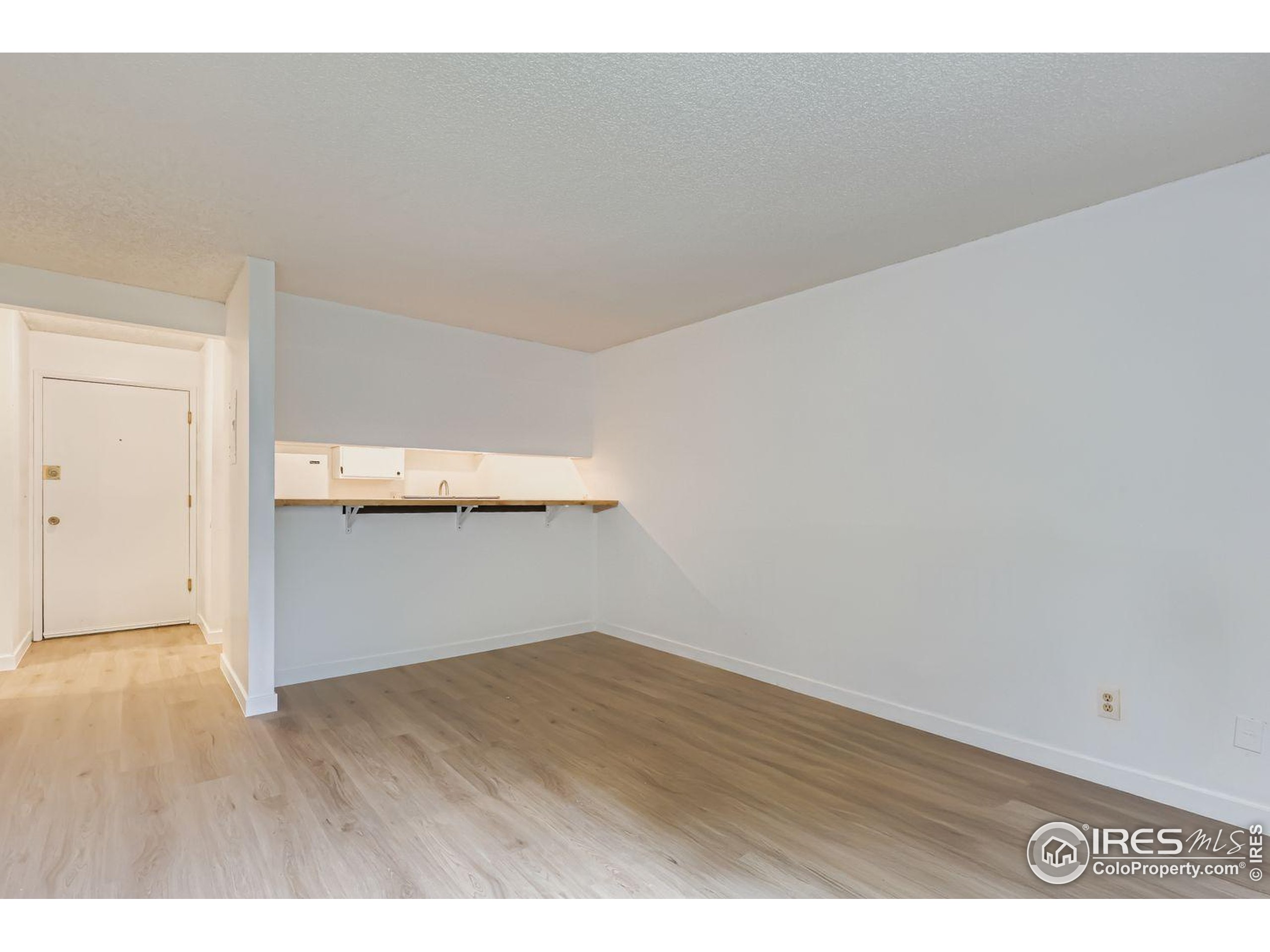 2707 Valmont Rd D-205D