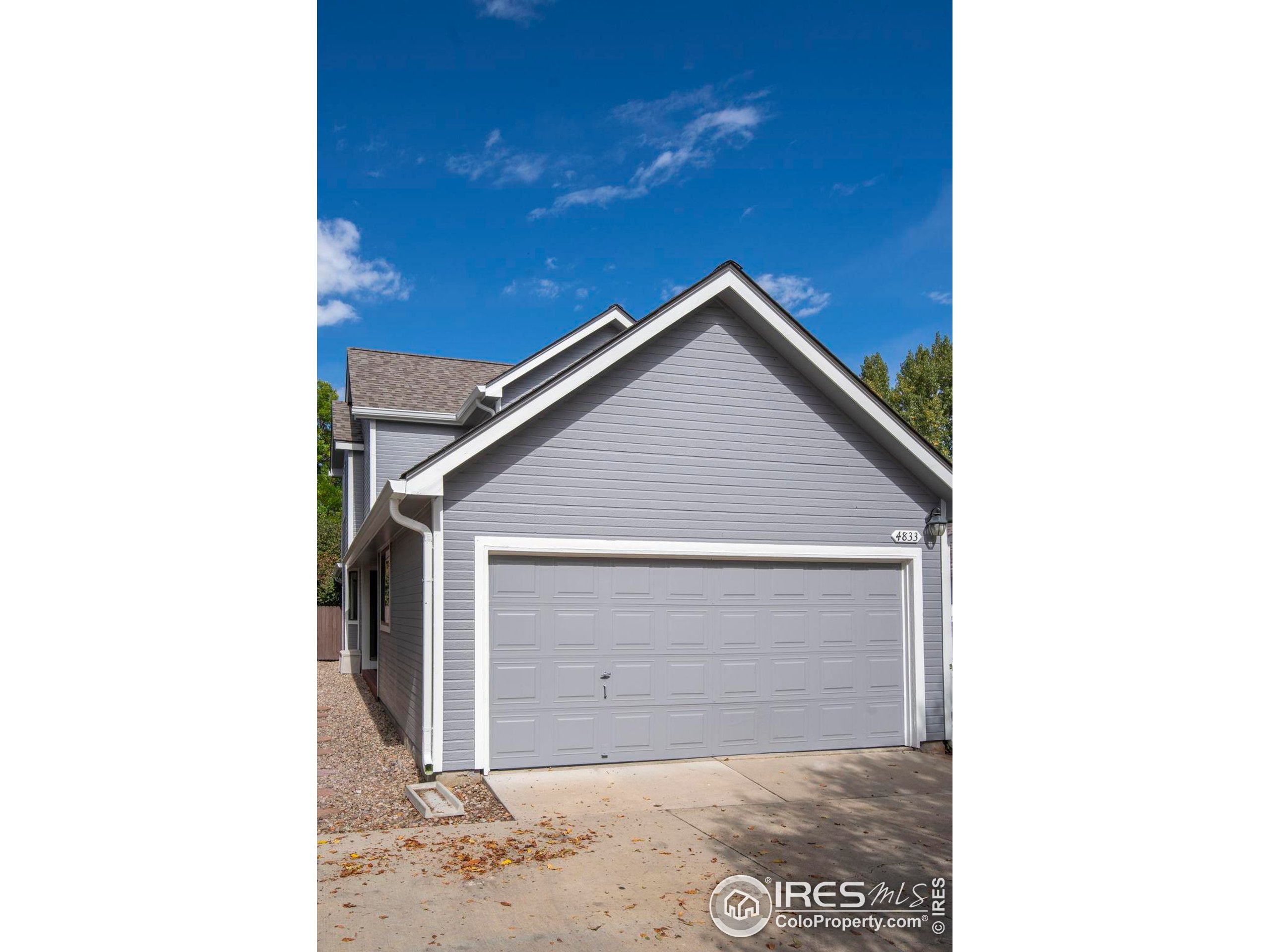 4833 Baldwin Pl