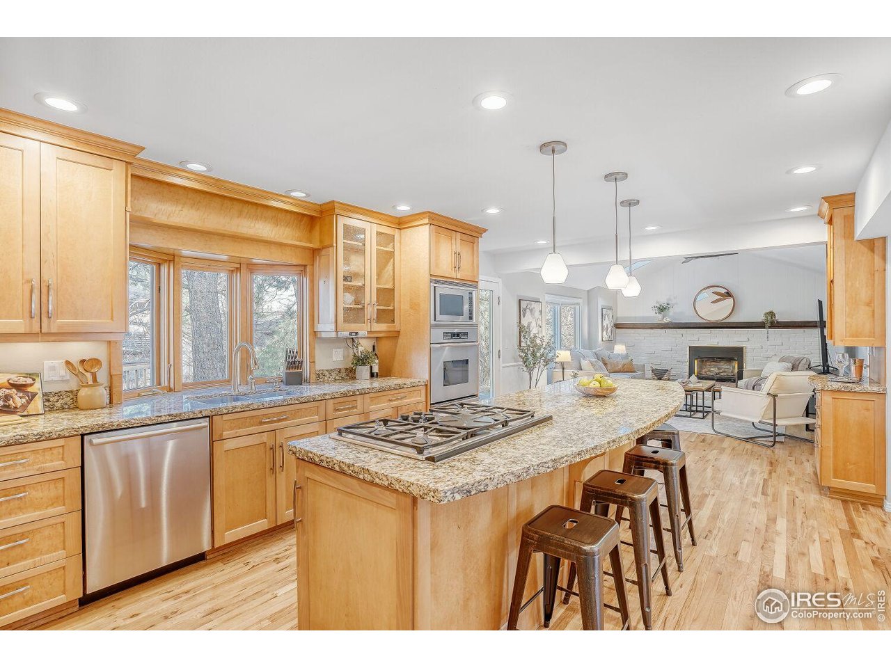 1740 Bear Mountain Dr