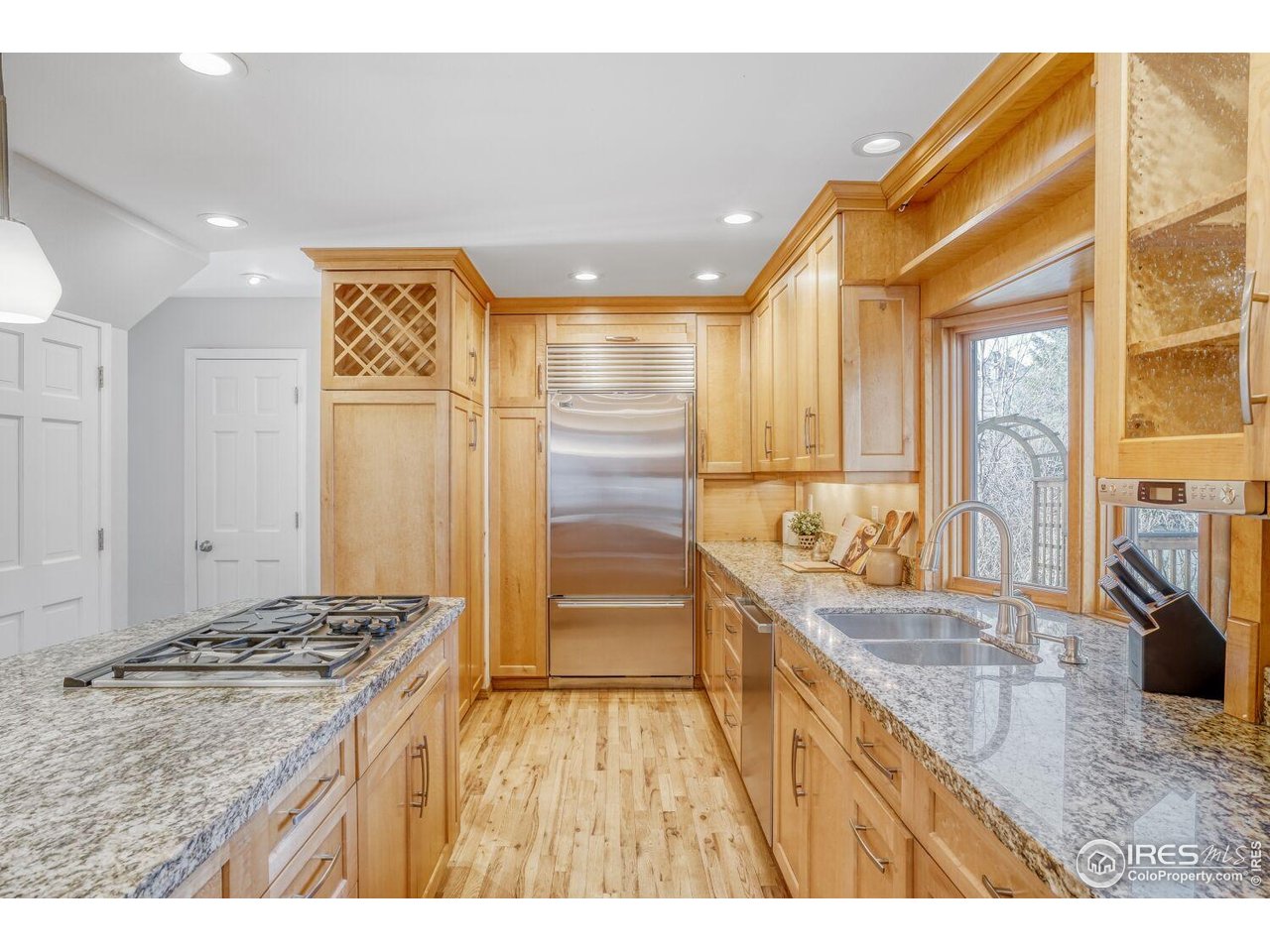 1740 Bear Mountain Dr