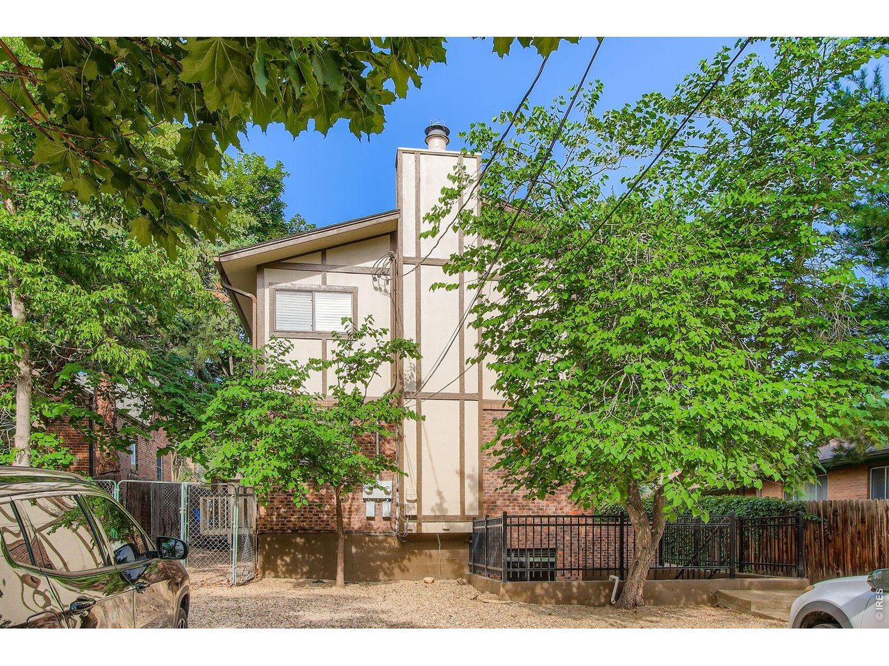 720 17th St
