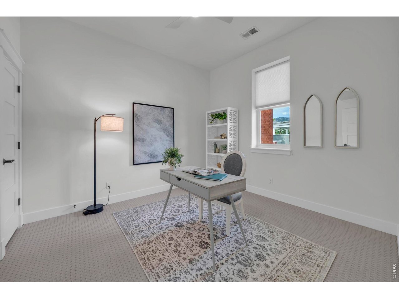 1215 Cedar Ave 301