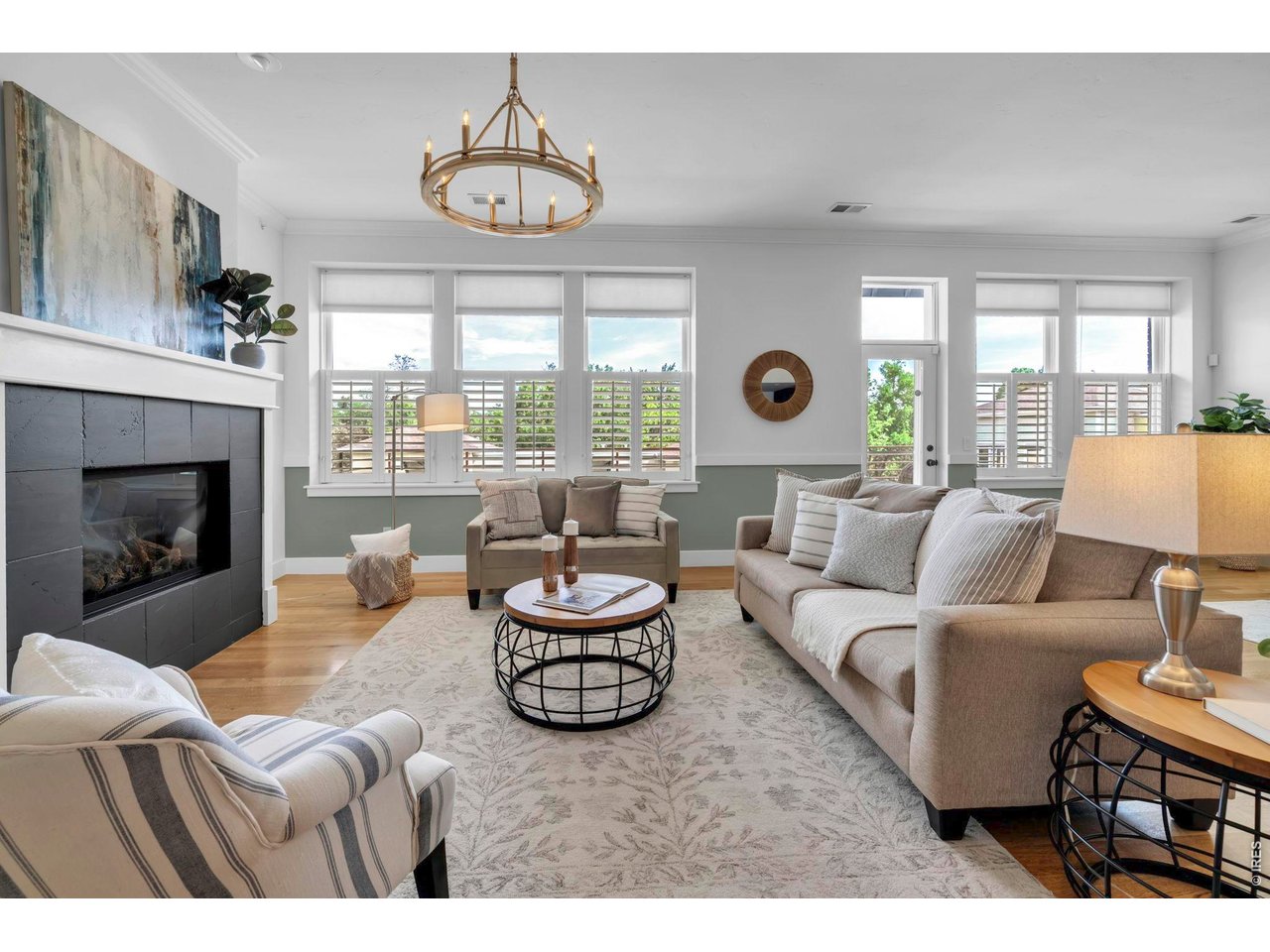 1215 Cedar Ave 301
