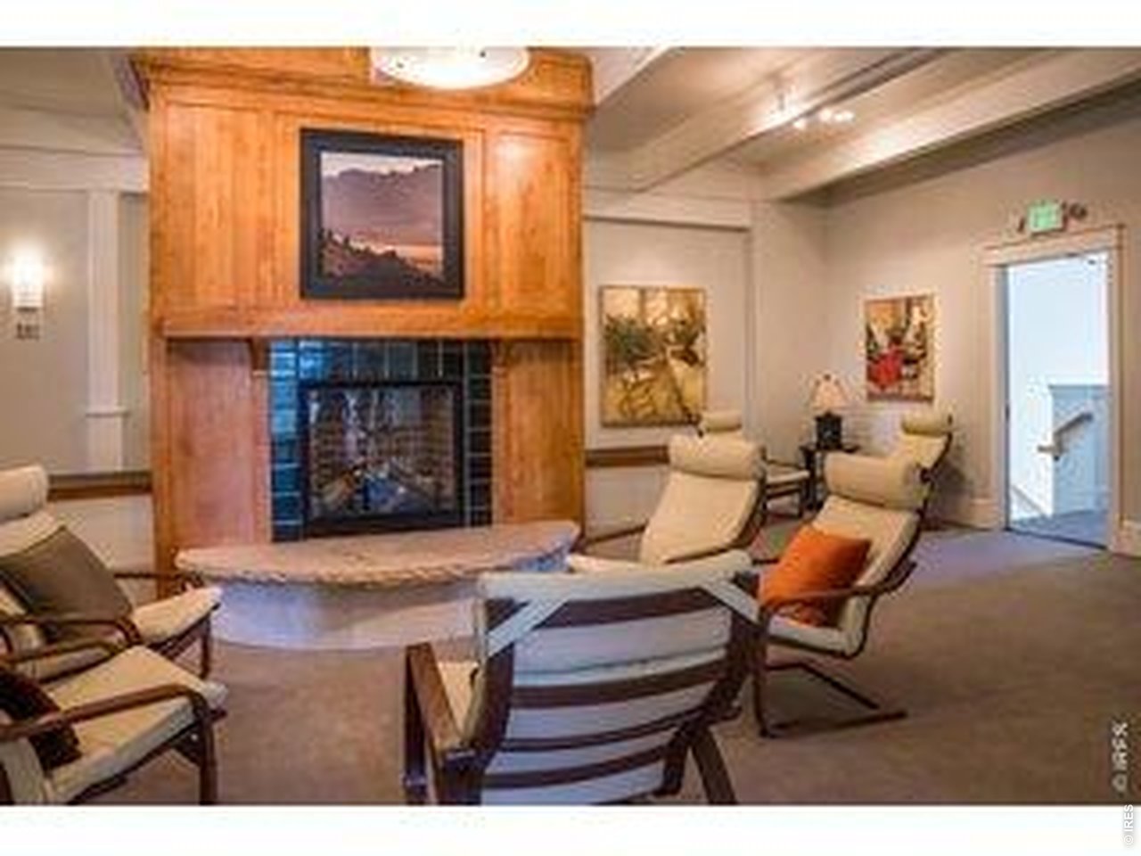 1215 Cedar Ave 301
