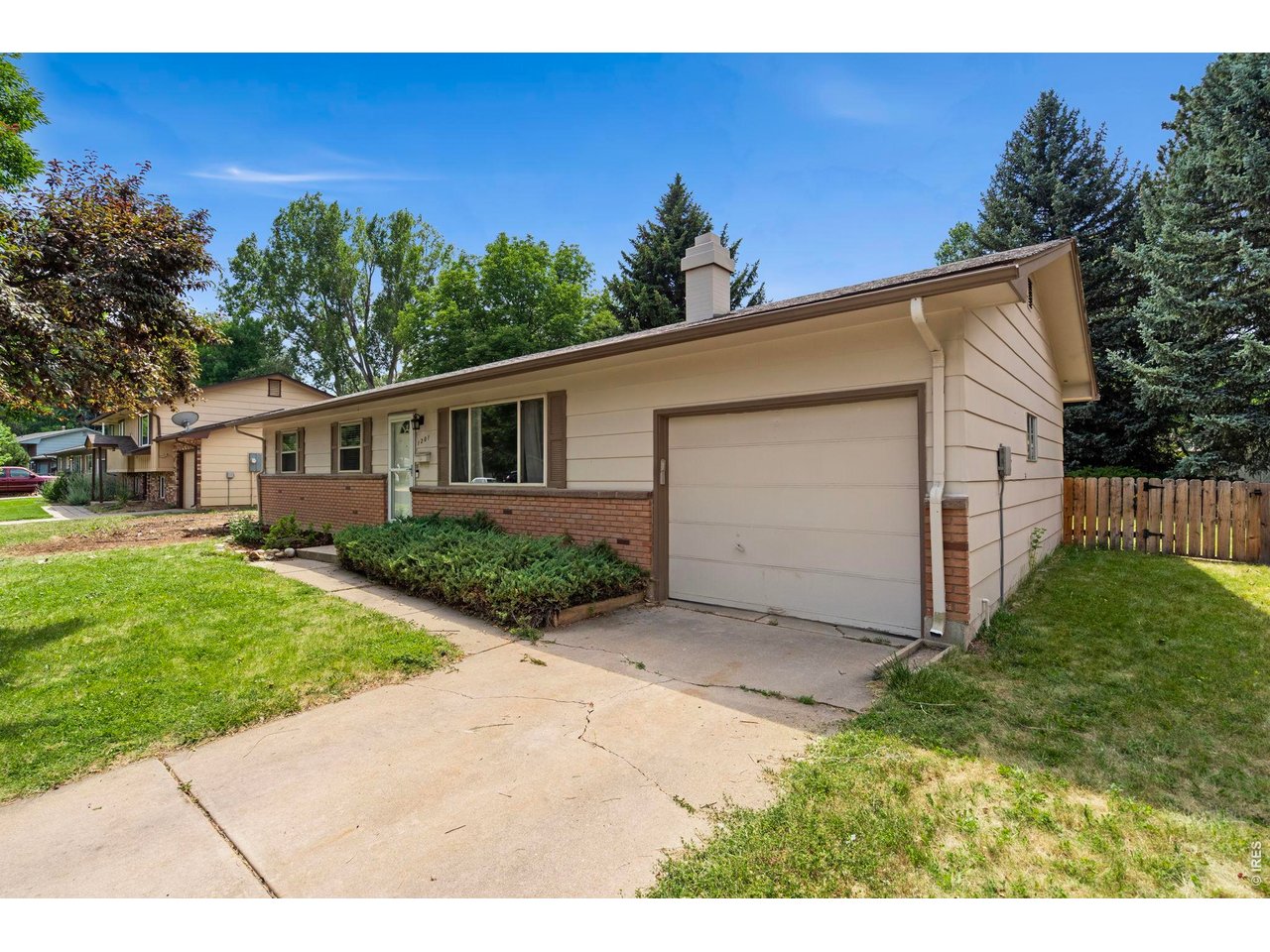 1201 S Bryan Ave