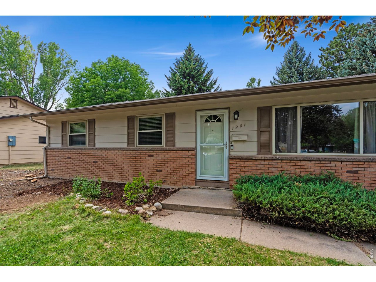 1201 S Bryan Ave