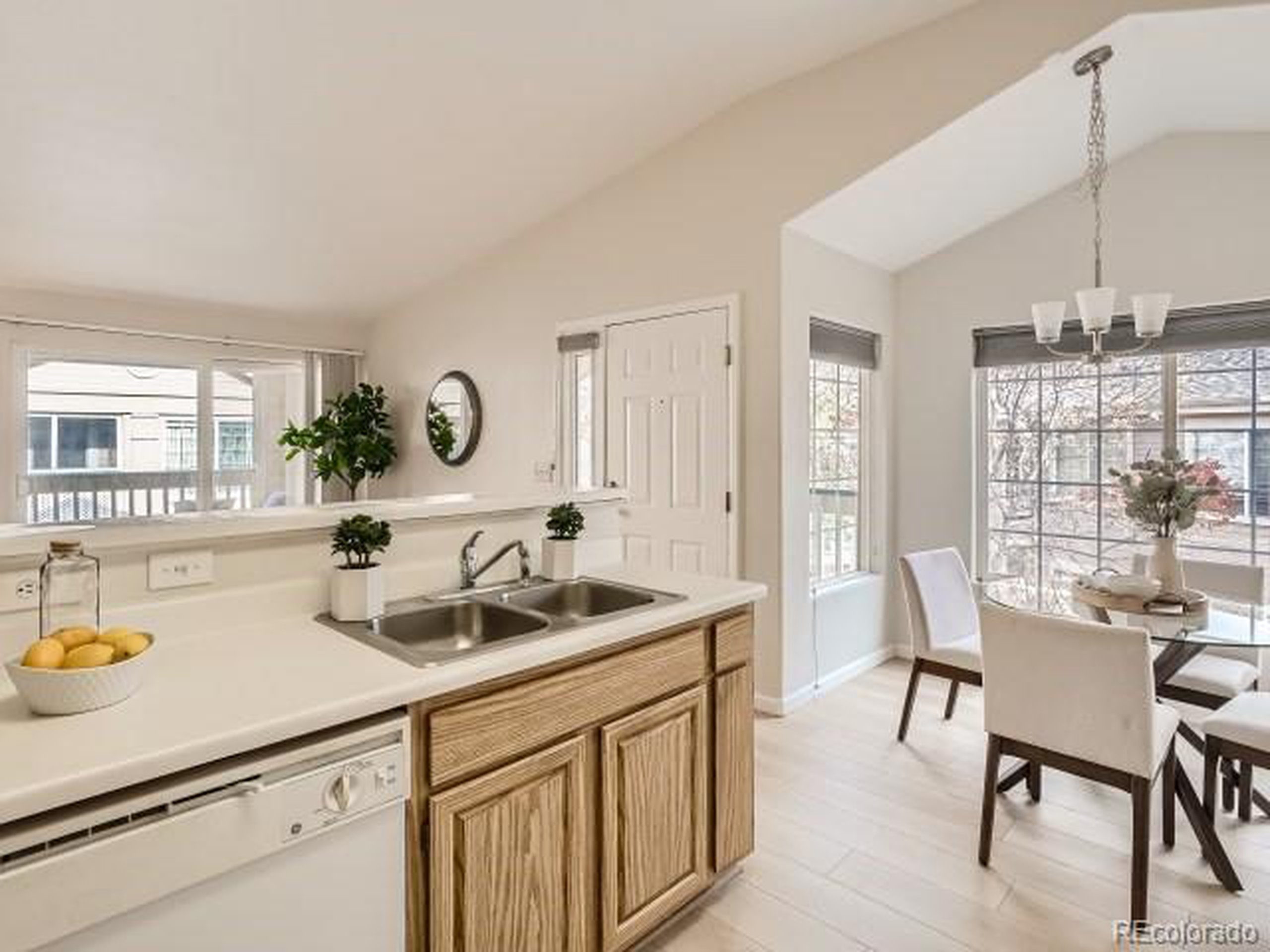 1130 Opal St Unit: 204