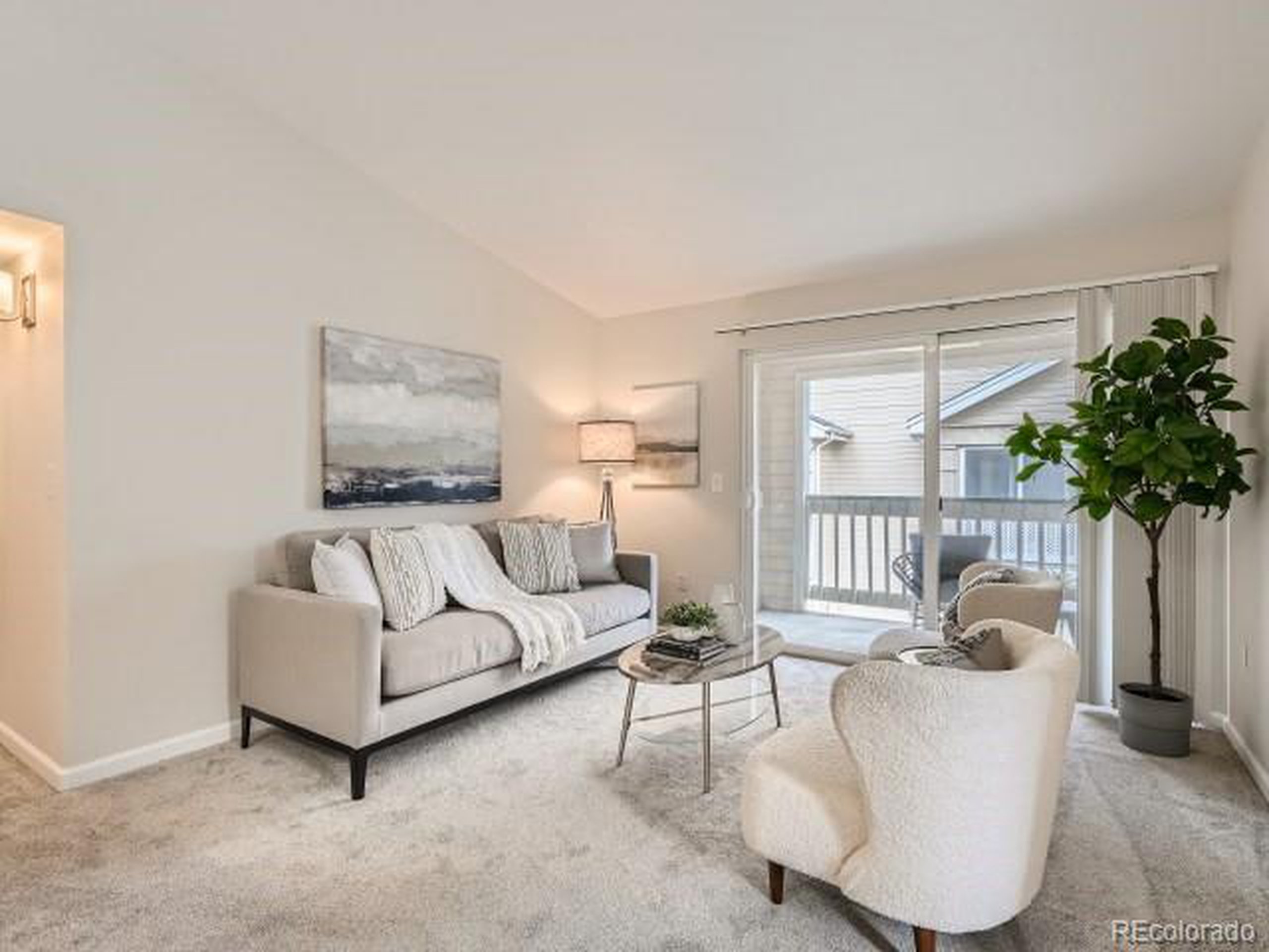 1130 Opal St Unit: 204