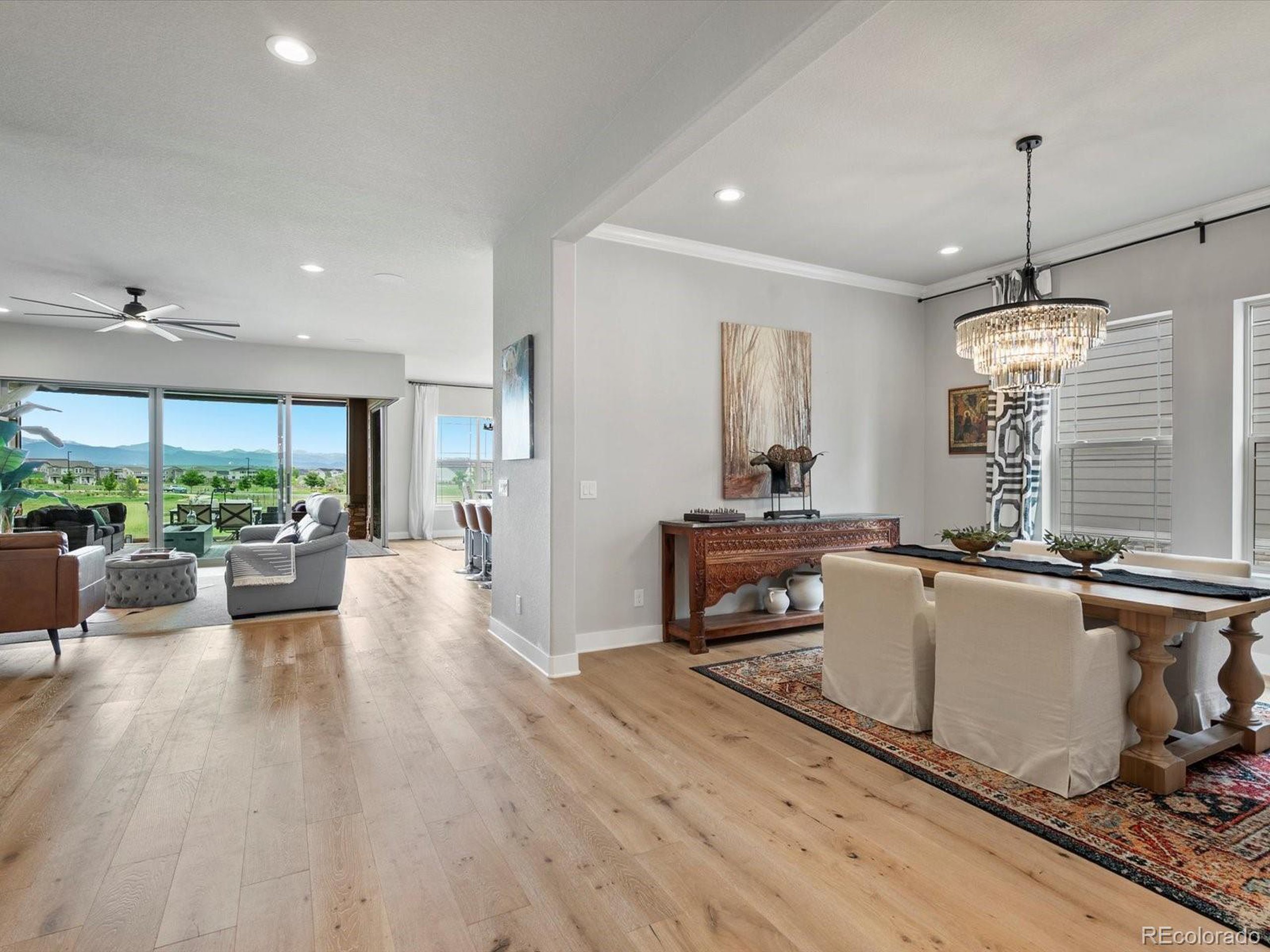 2113 Fountain Cir