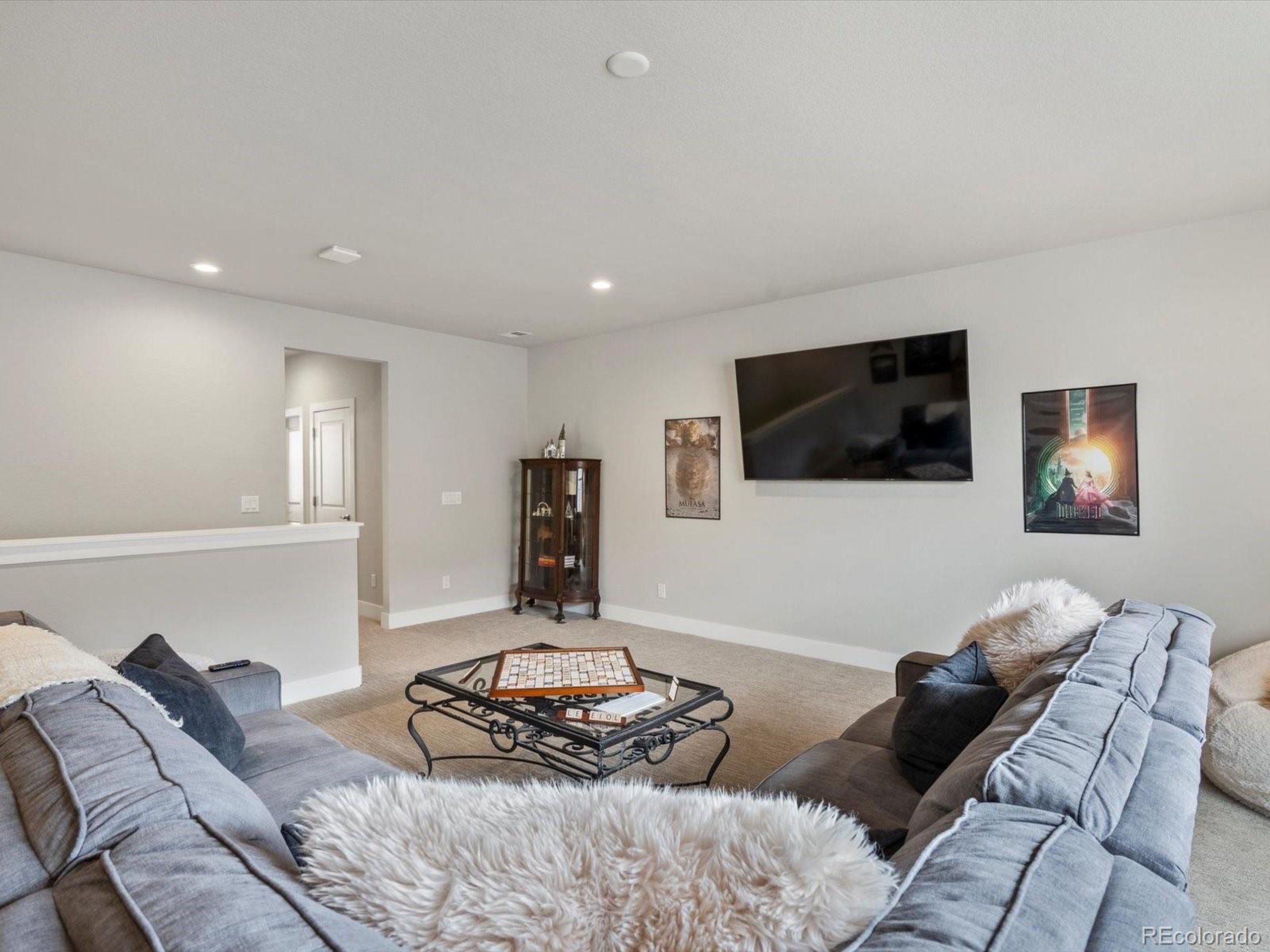 2113 Fountain Cir