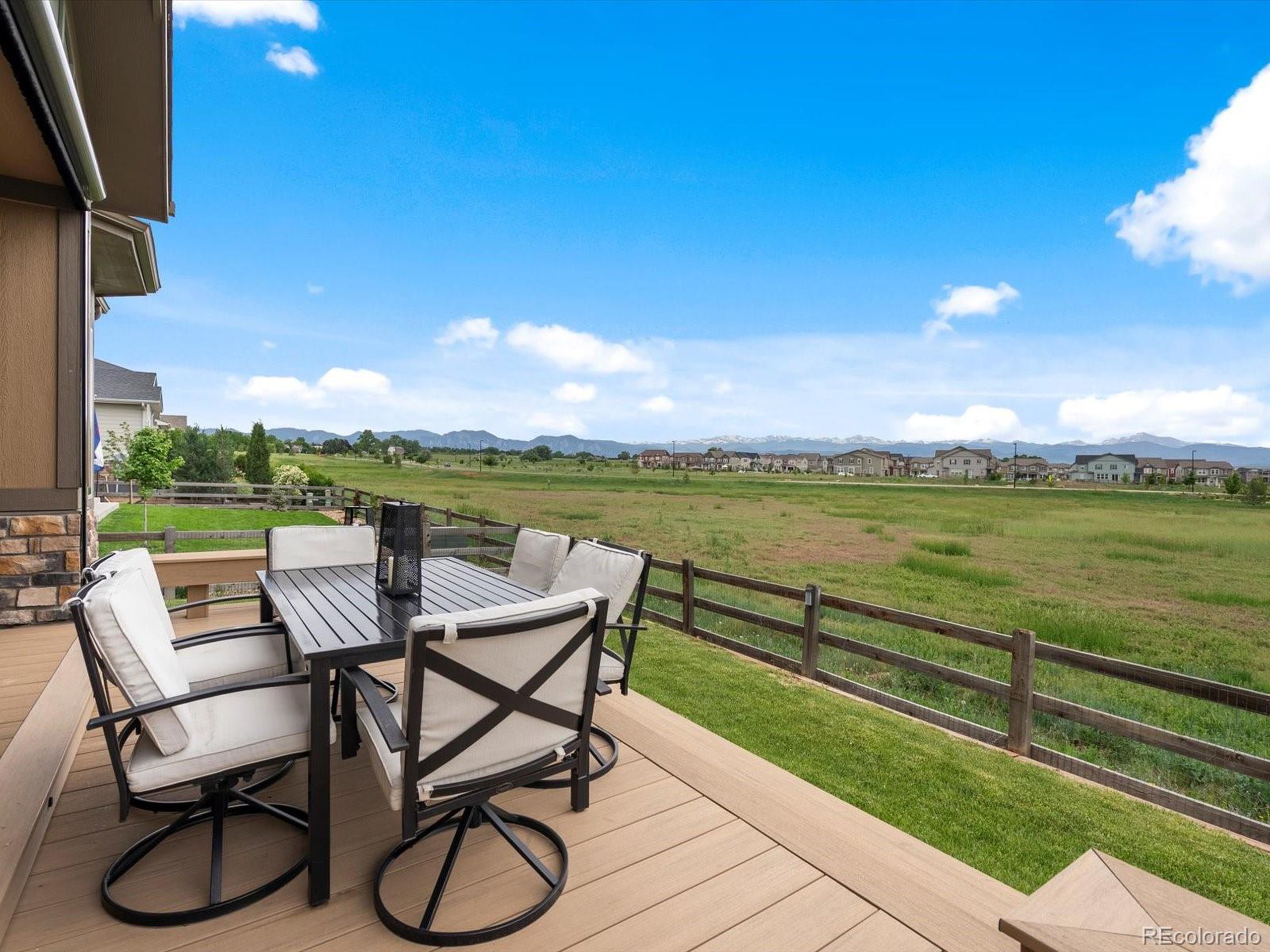 2113 Fountain Cir