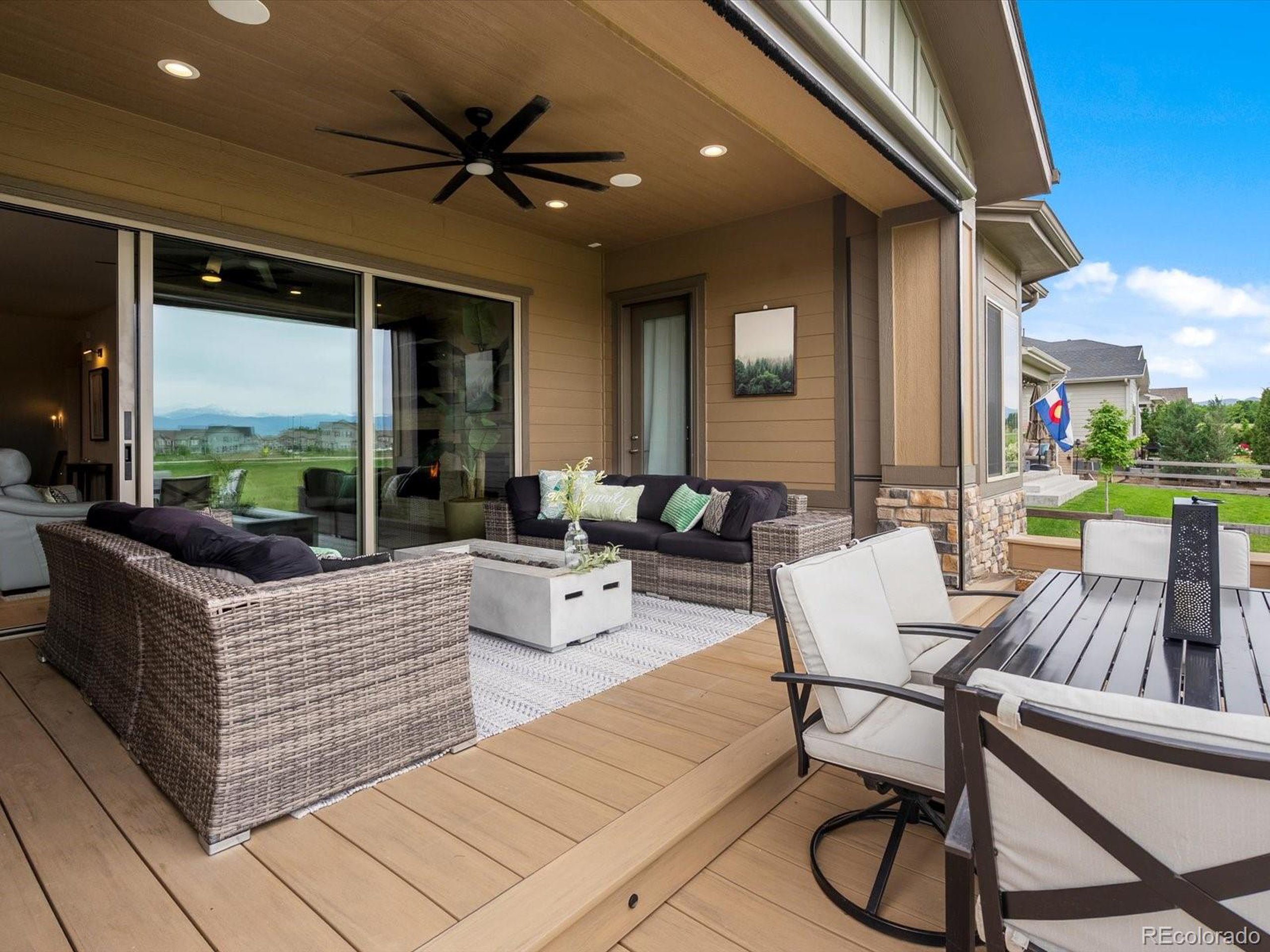 2113 Fountain Cir