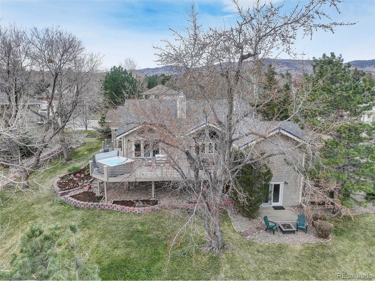 4133 Niblick Dr