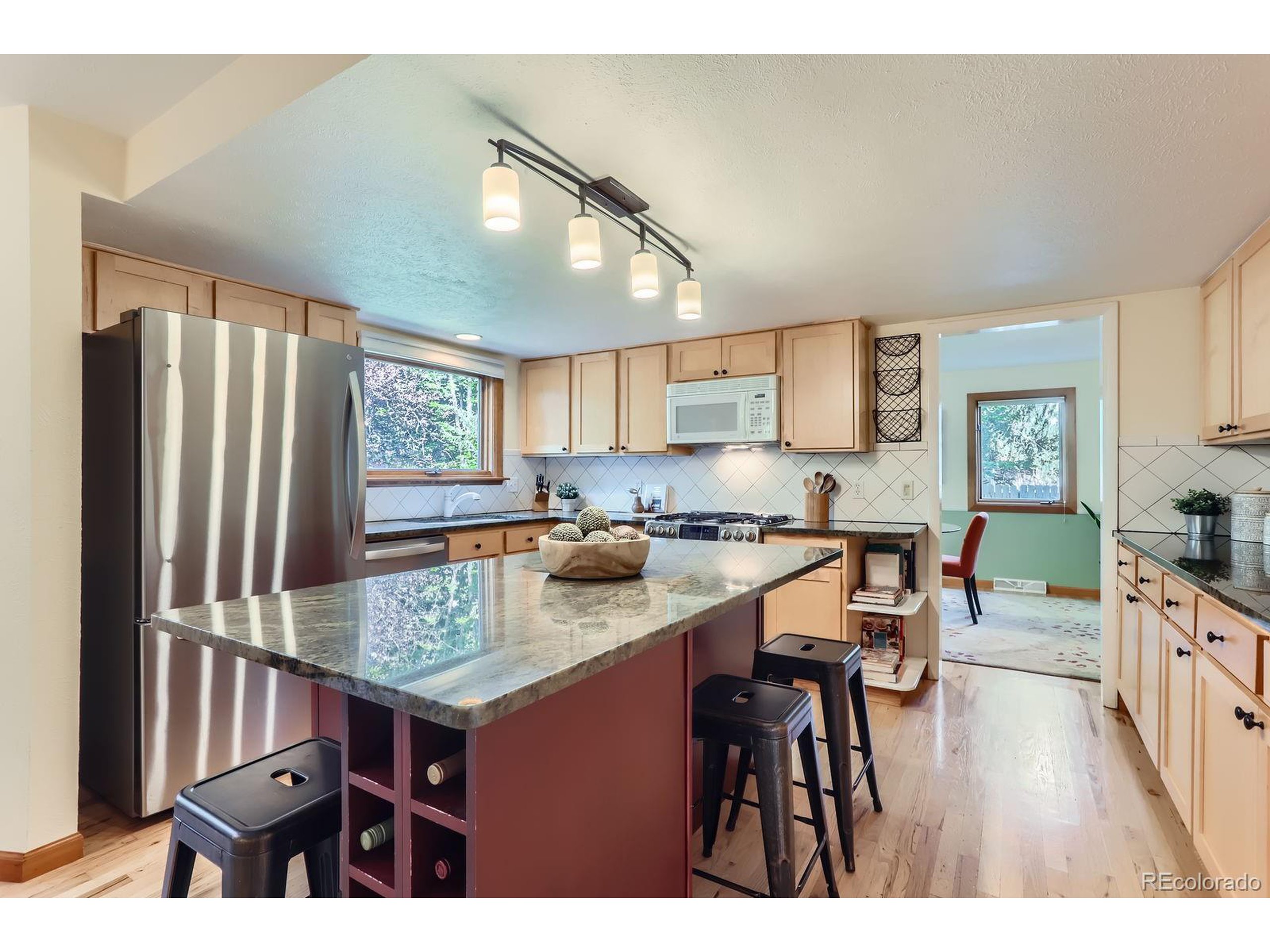 3495 Everett Dr