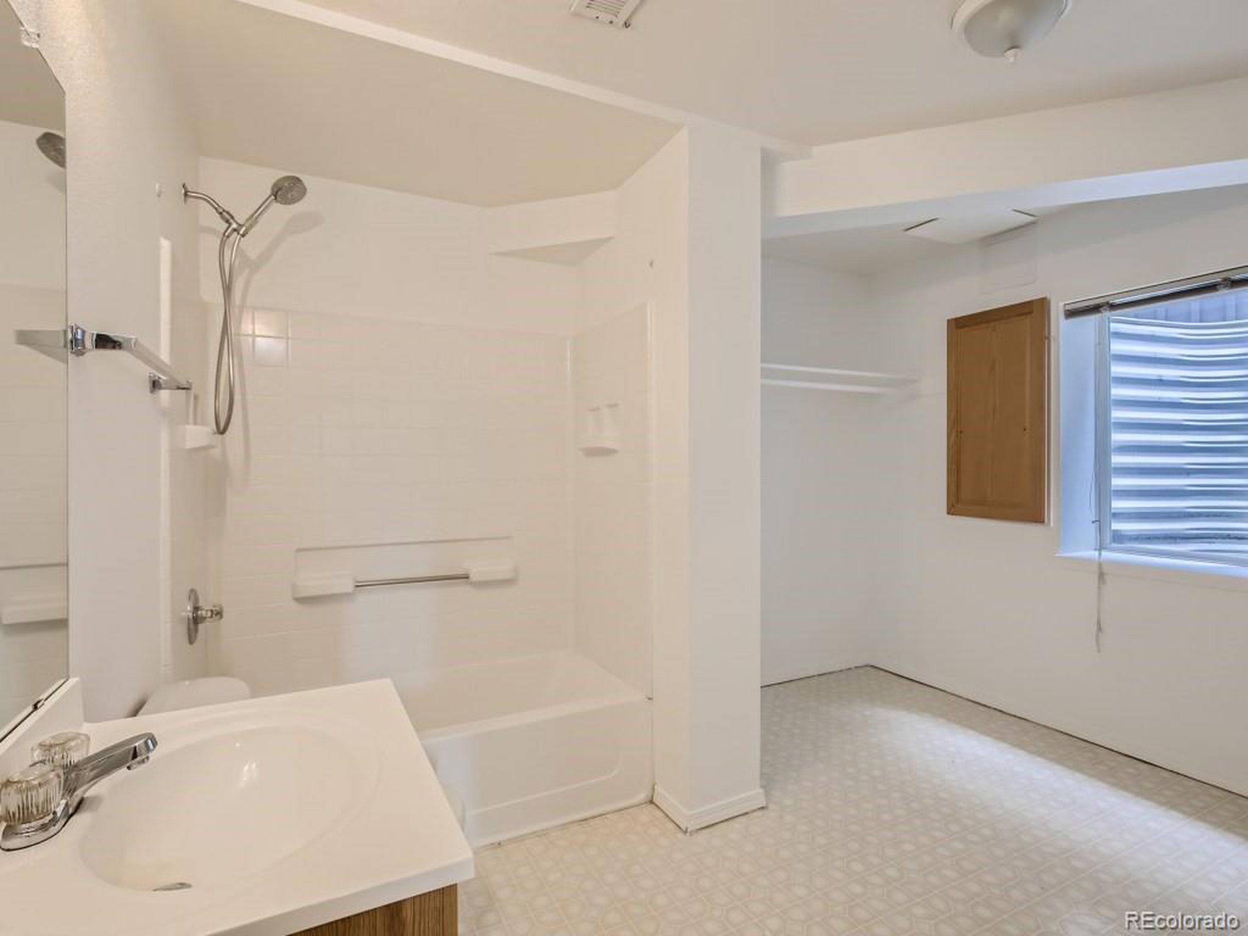 3702 Castle Peak Ave