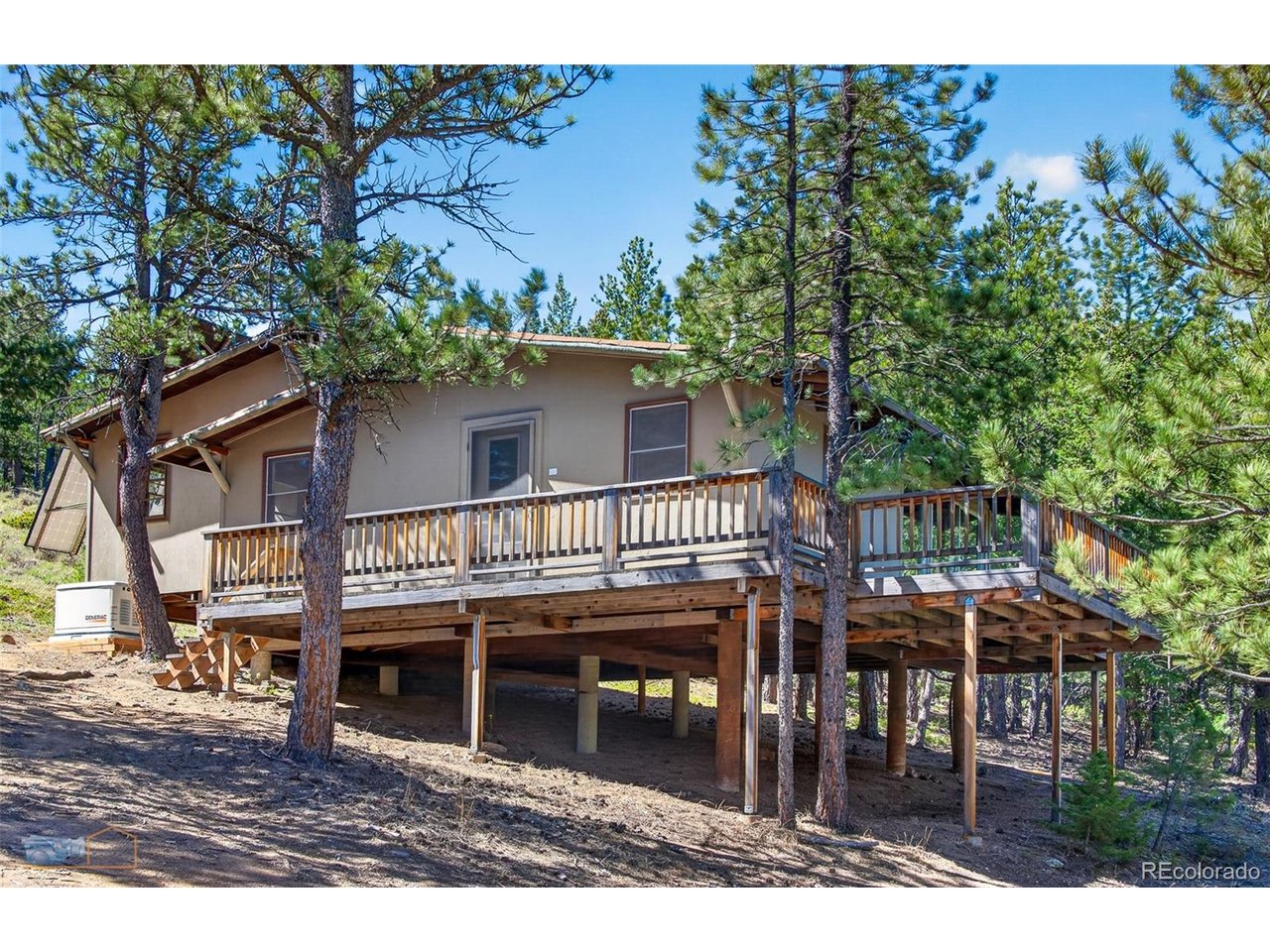 942 Spruce Dr
