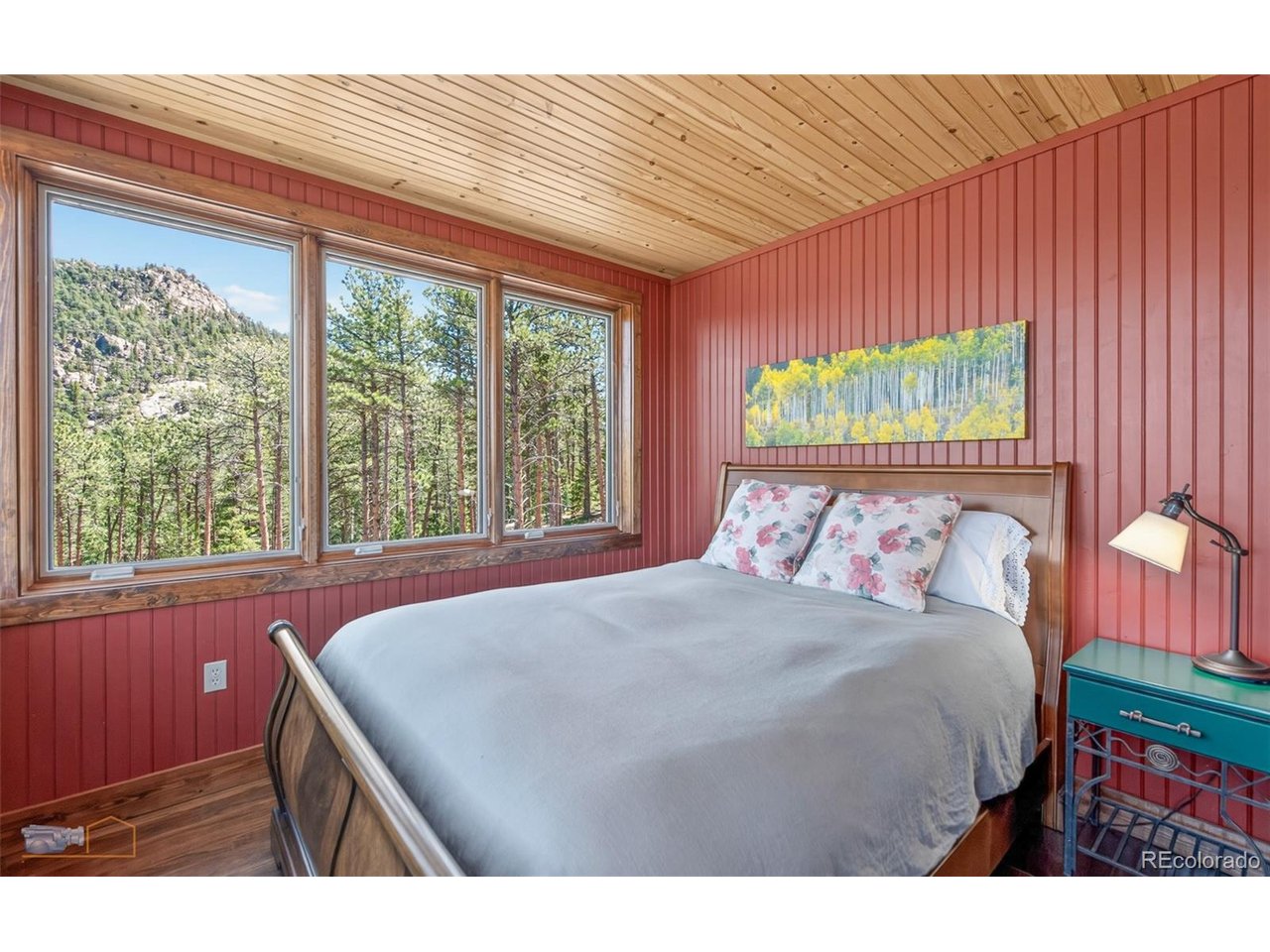 942 Spruce Dr