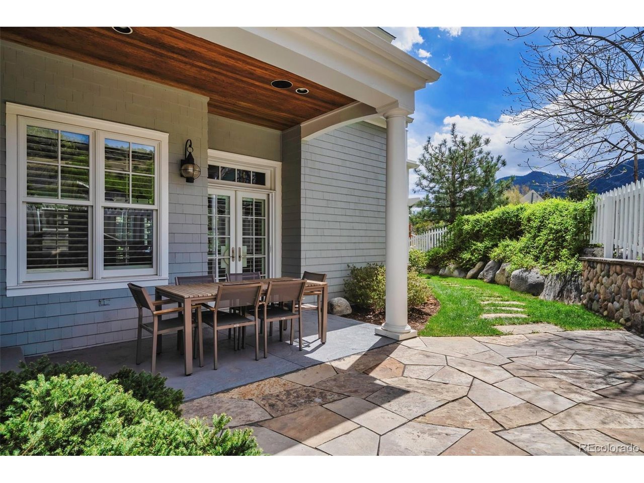 507 Valley View Dr