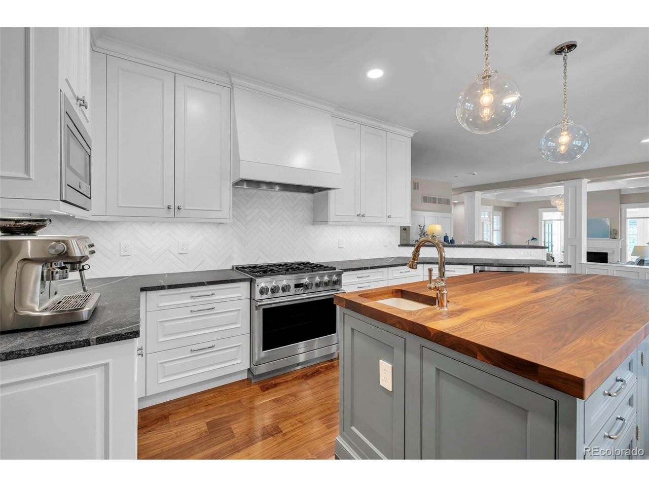 507 Valley View Dr