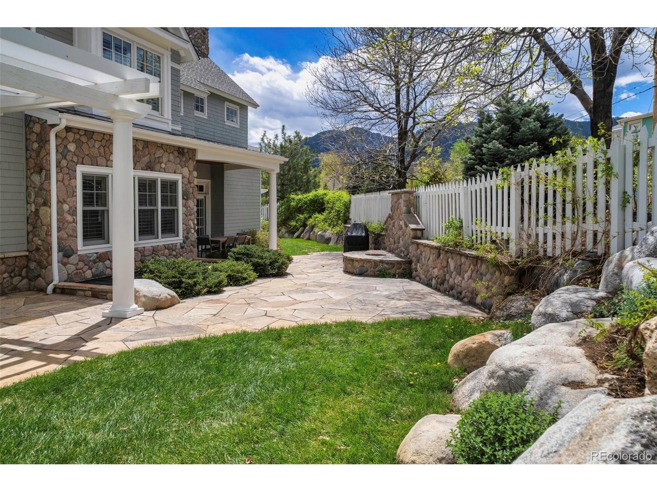507 Valley View Dr