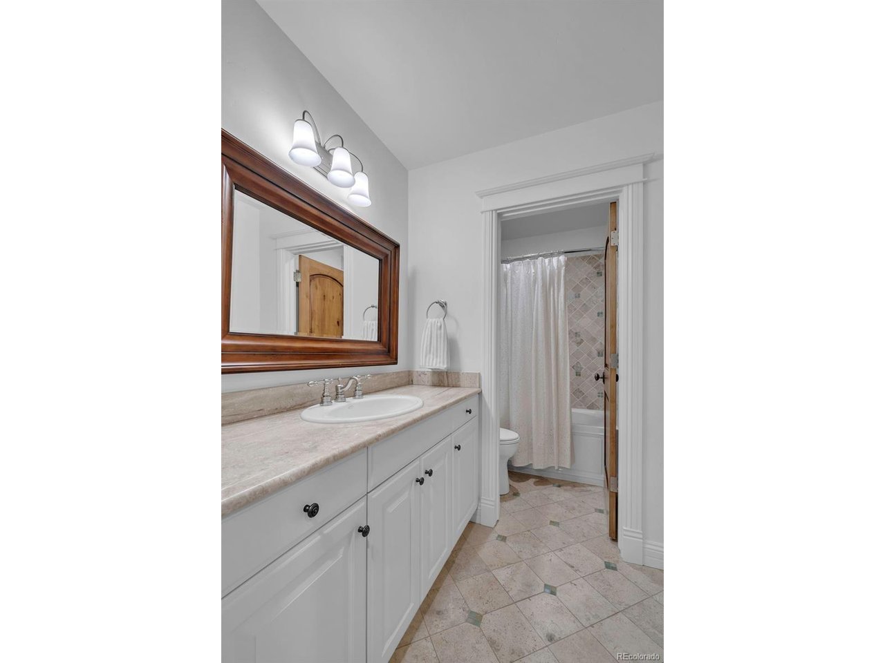 507 Valley View Dr
