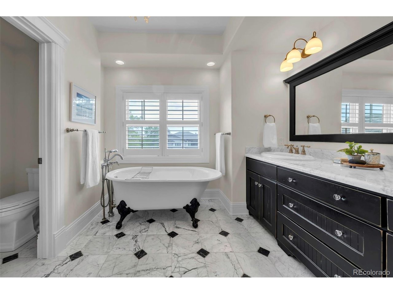 507 Valley View Dr