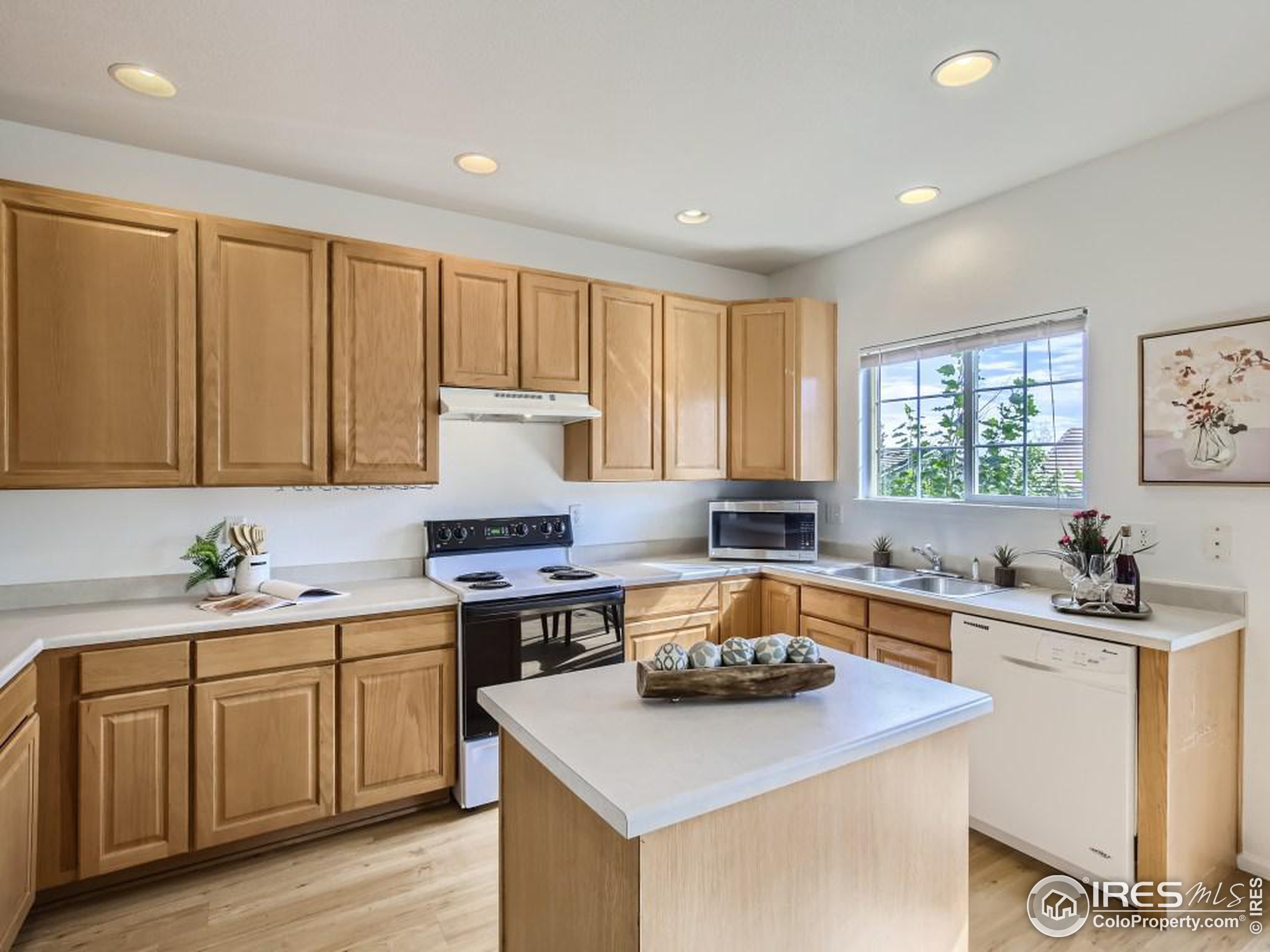 3702 Castle Peak Ave