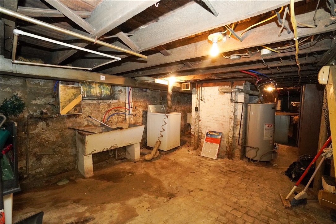 1556 Washington Avenue