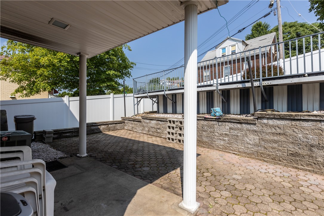 2627 Woodstock Place