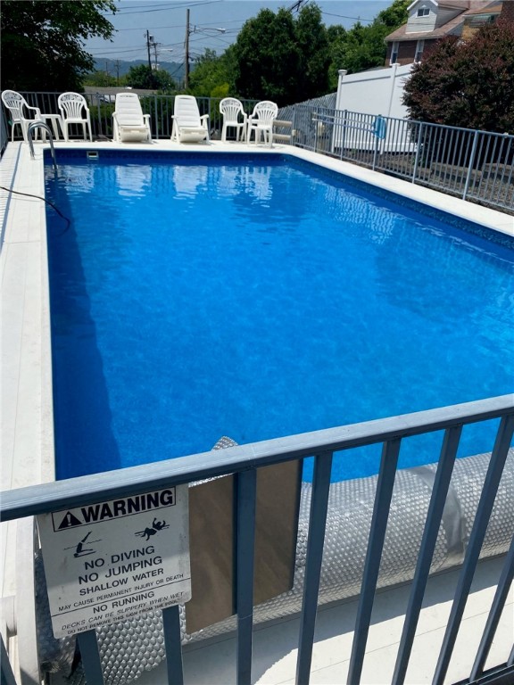 2627 Woodstock Place