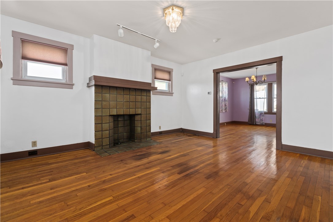 2627 Woodstock Place