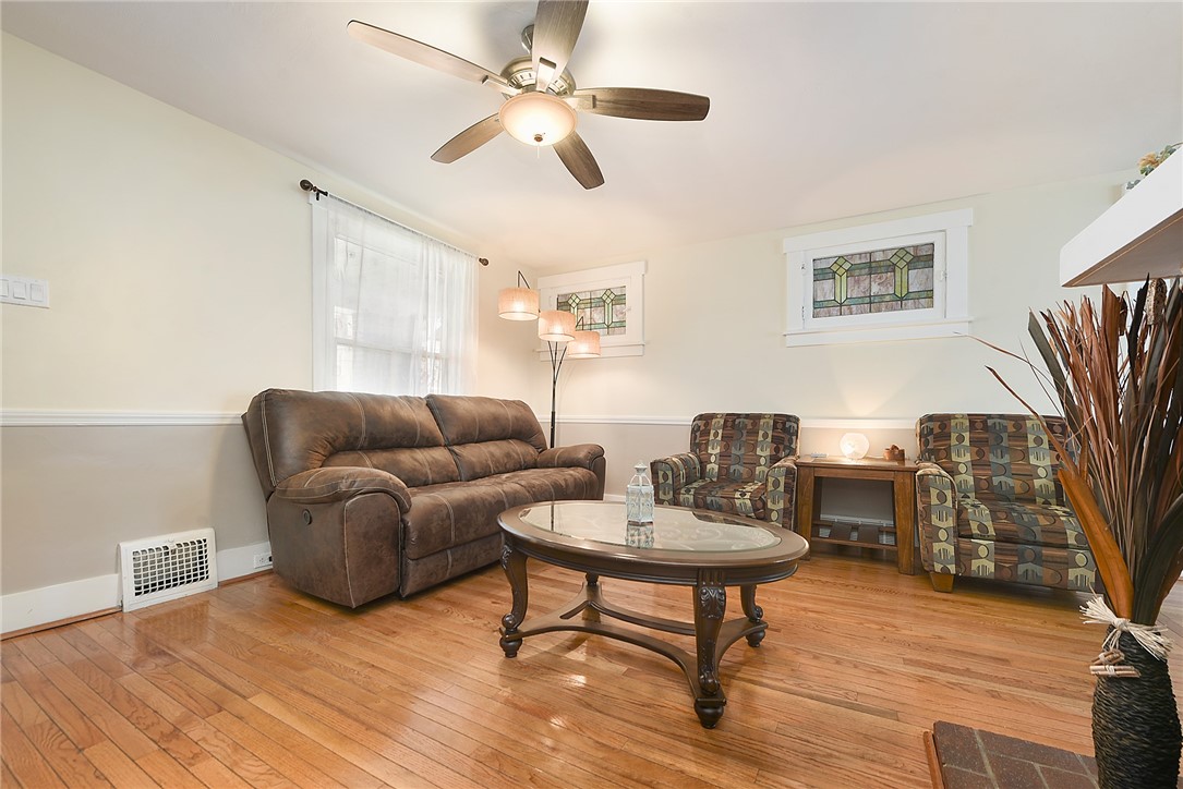 6928 Greenwood Street